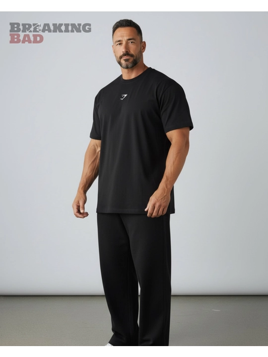 Gymshark Fitness erkaklar futbolkasi, print bilan
