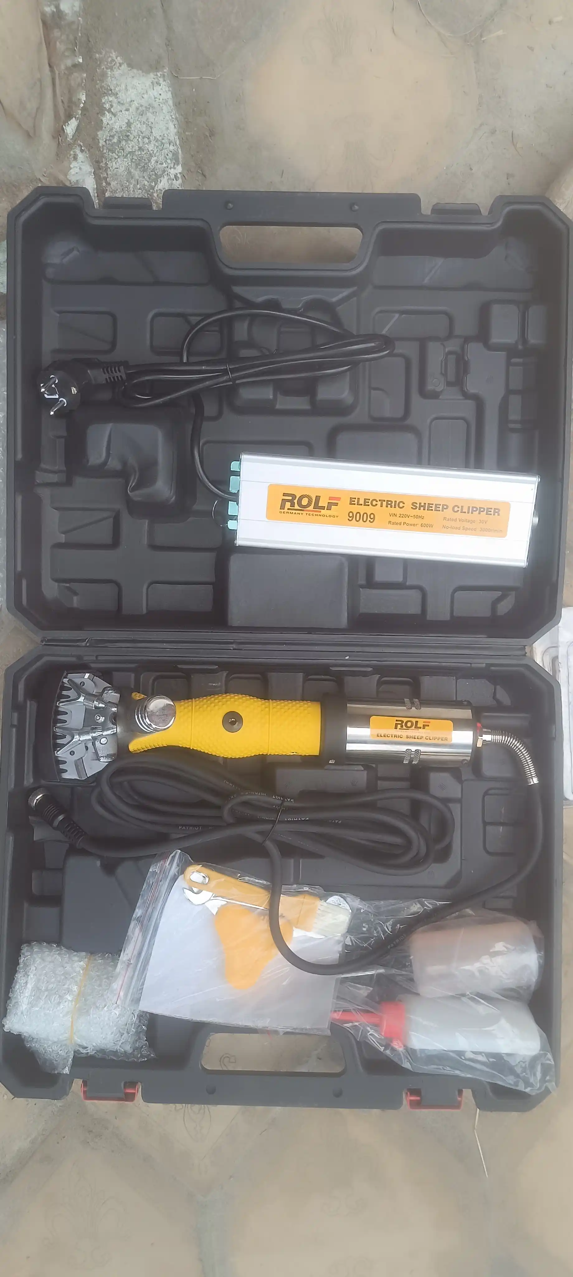 Qo‘y yungini olish mashinasi UB-1000: professional elektr qirqish apparati