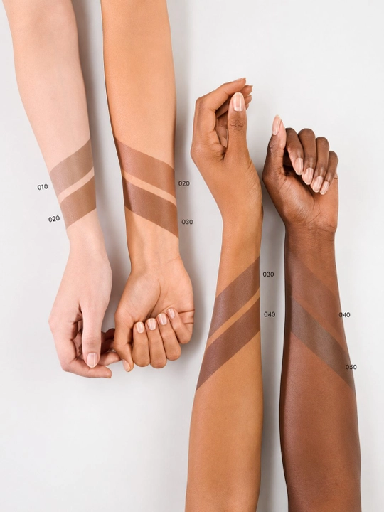 Стик для лица КОНТУРИРУЮЩИЙ SCULPT & CHARM CONTOUR STICK 010 ASH 5.5 Г