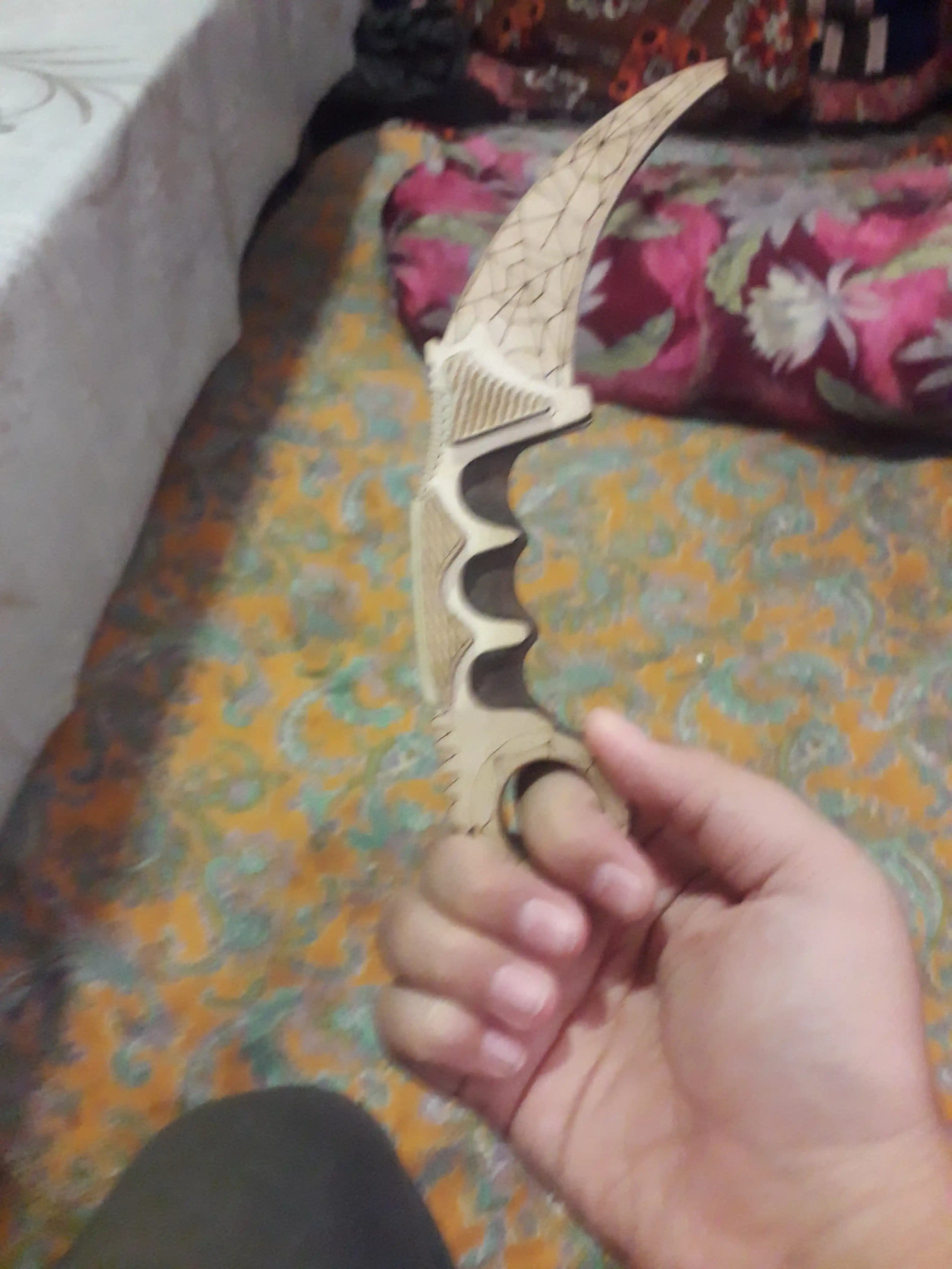 Нож игрушечный Kерамбит