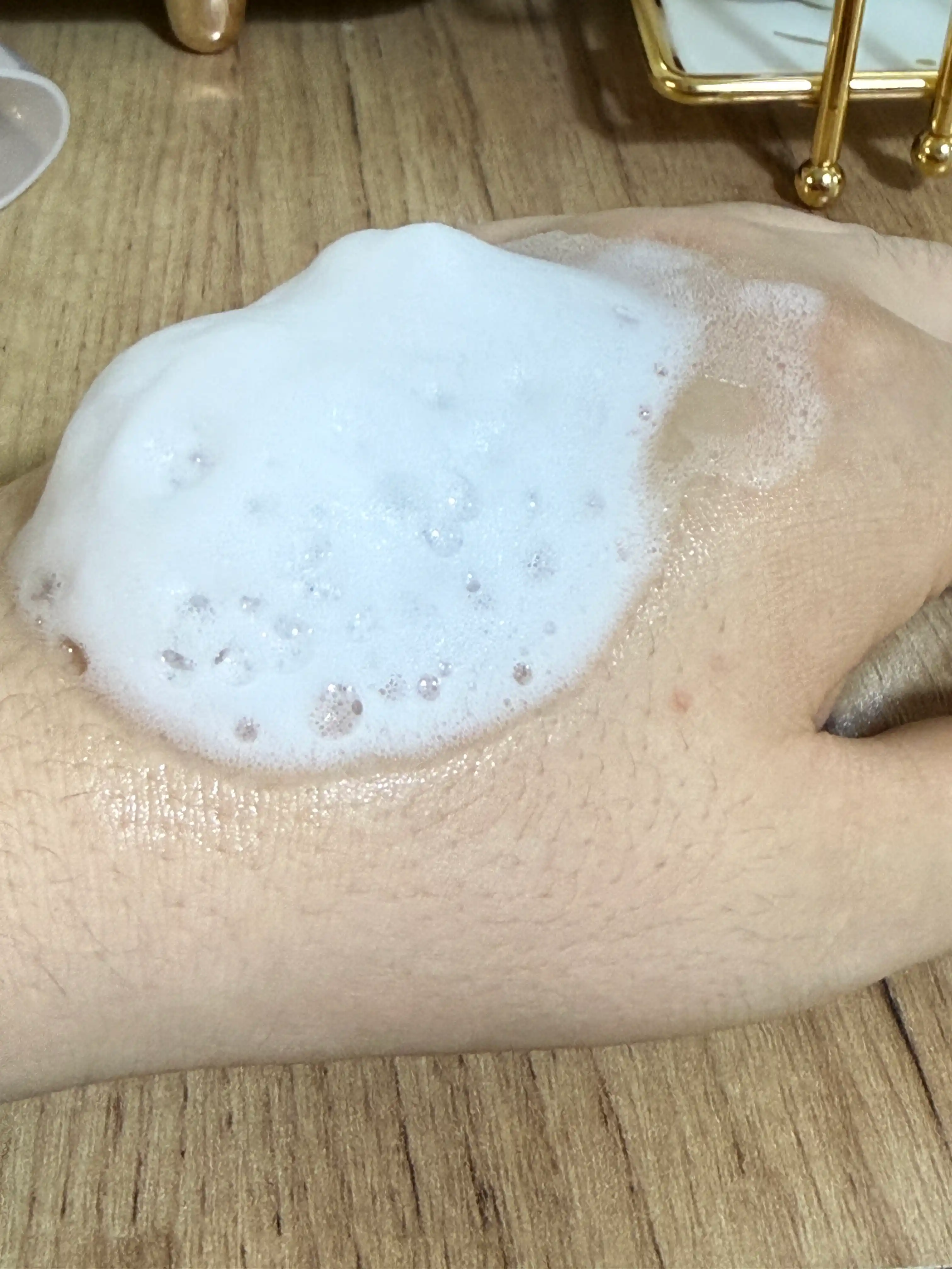 Пенка для умывания лица Bioaqua, oчищающая, увлажняющая, с массажной щеткой