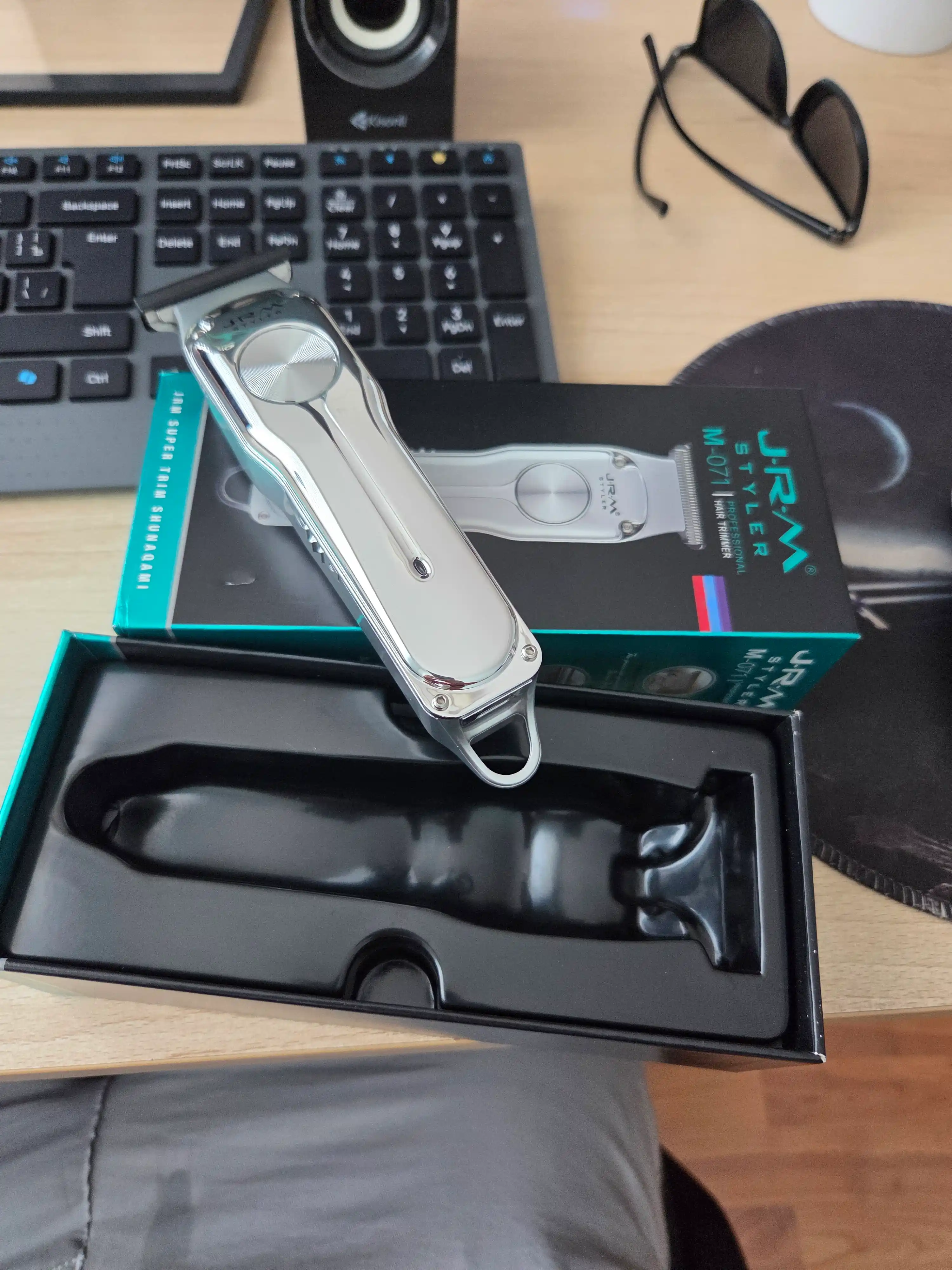 Trimmer M-071, soch va soqol olish mashinasi, soqol olish mashinalari mo`ylov uchun ustara