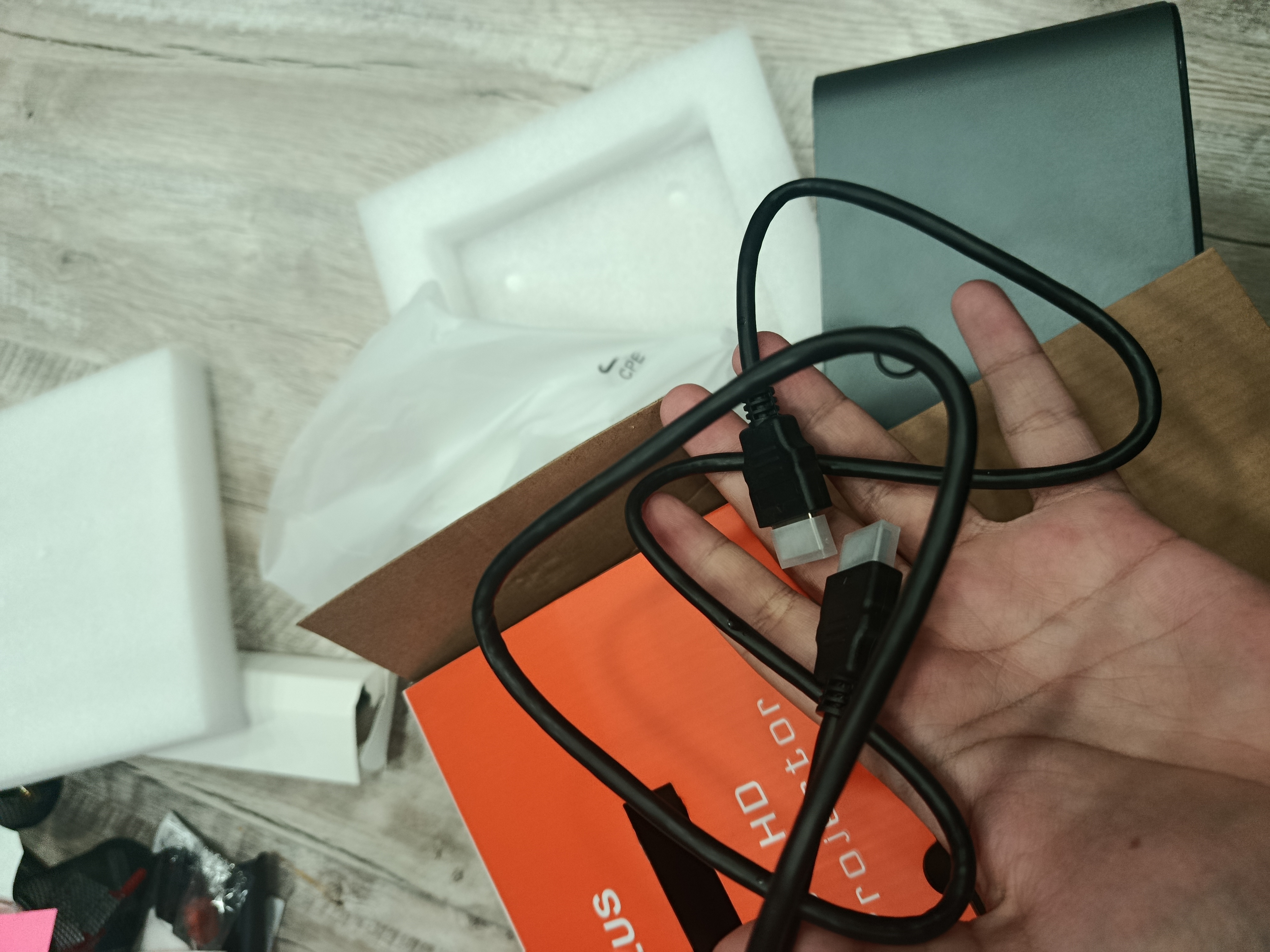 Uy, kino va o‘yinlar uchun ixcham Full HD proyektor, katta ekran, HDMI, USB