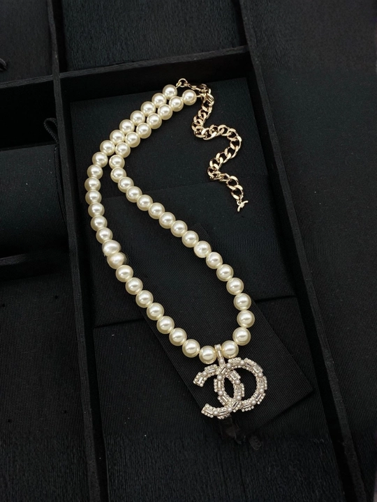 Ayollar uchun brend uslubidagi tilla rang choker, nafis taqinchoq, marjon va zanjir marjon