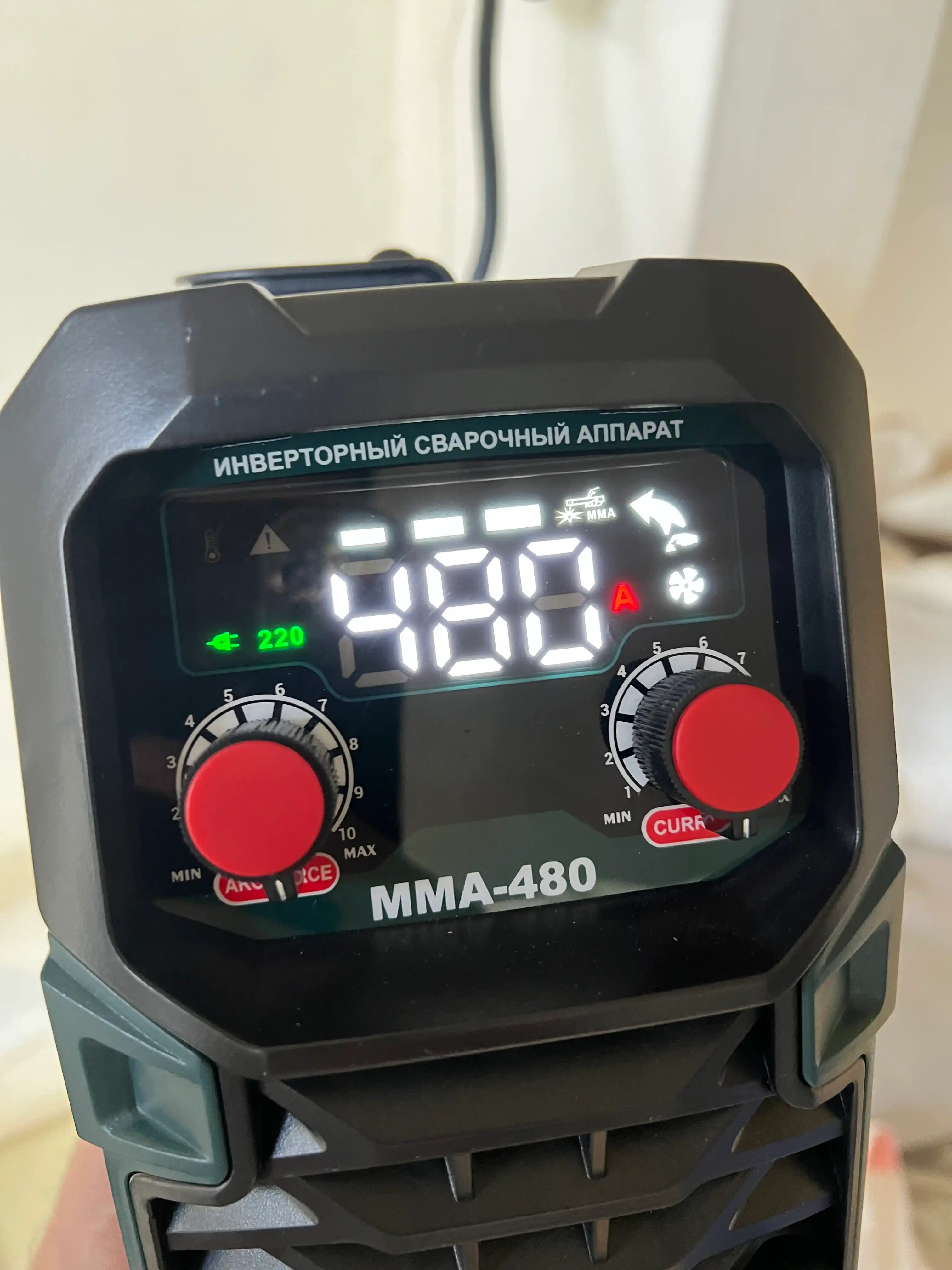 Инверторный сварочный аппарат MAKITA MMA-480 — профессиональный сварочный аппарат