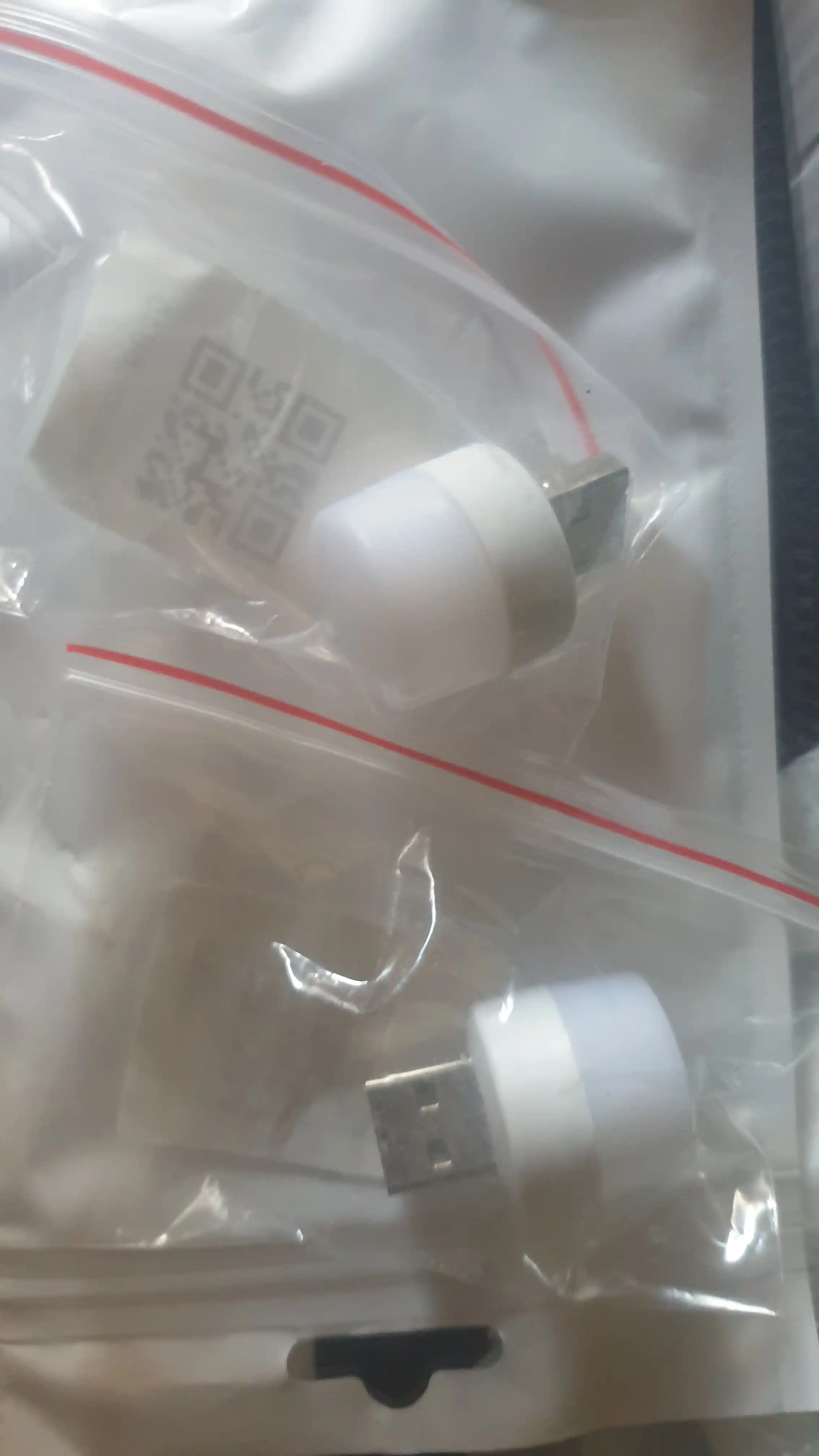 Yoritgich energiya tejash, dumaloq, USB