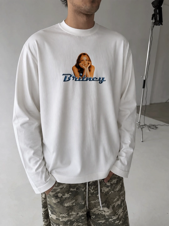 MICONIC Britney Spears printli oq uniseks oversayz longsliv