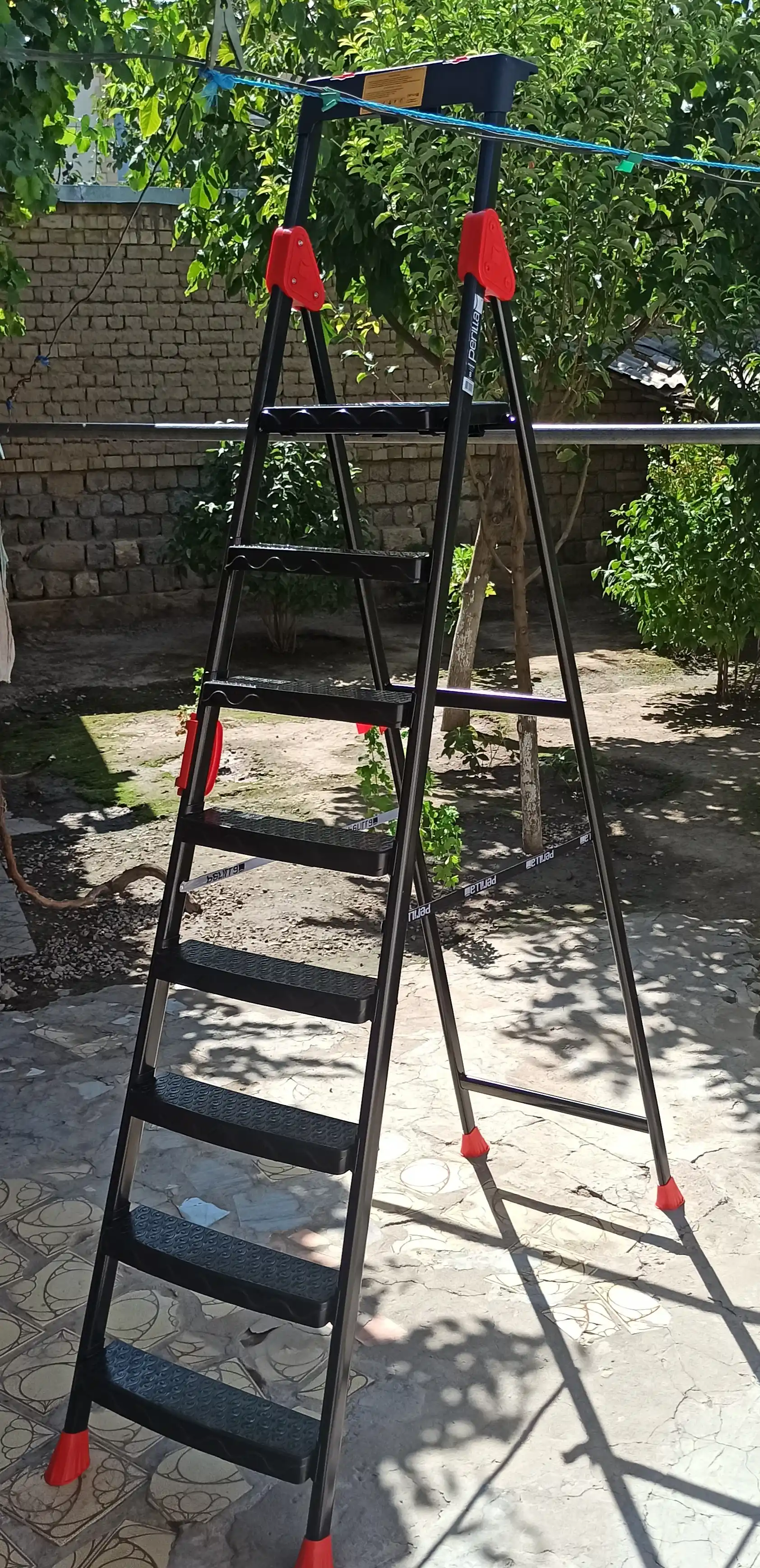 Perilla Comfort yigʻma narvon, qurilish narvoni, 250 kg gacha, lotok va tutqich bilan
