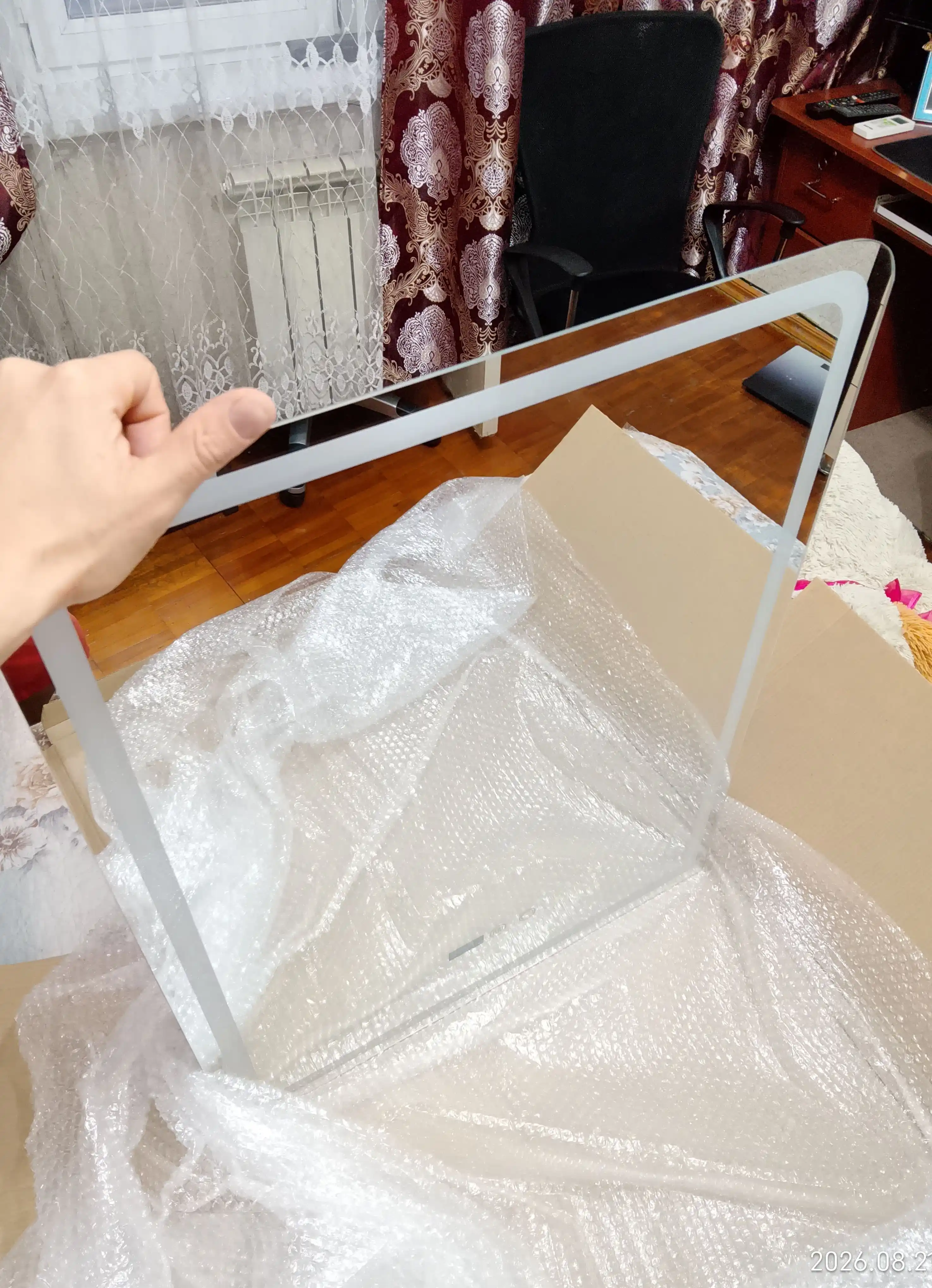 LED yoritgichli aqlli oyna — 60 × 80 sm