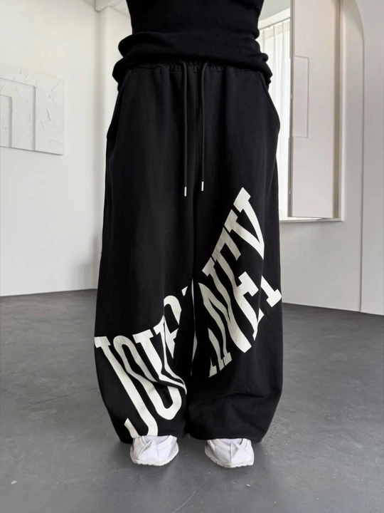 Ayollar uchun oversize baggy sport shim, keng fason, printli zamonaviy shim