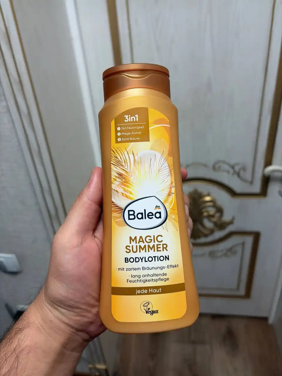 Balea badan uchun namlantiruvchi krem-losyon, shea va bodom yog'lari bilan, 400 ml