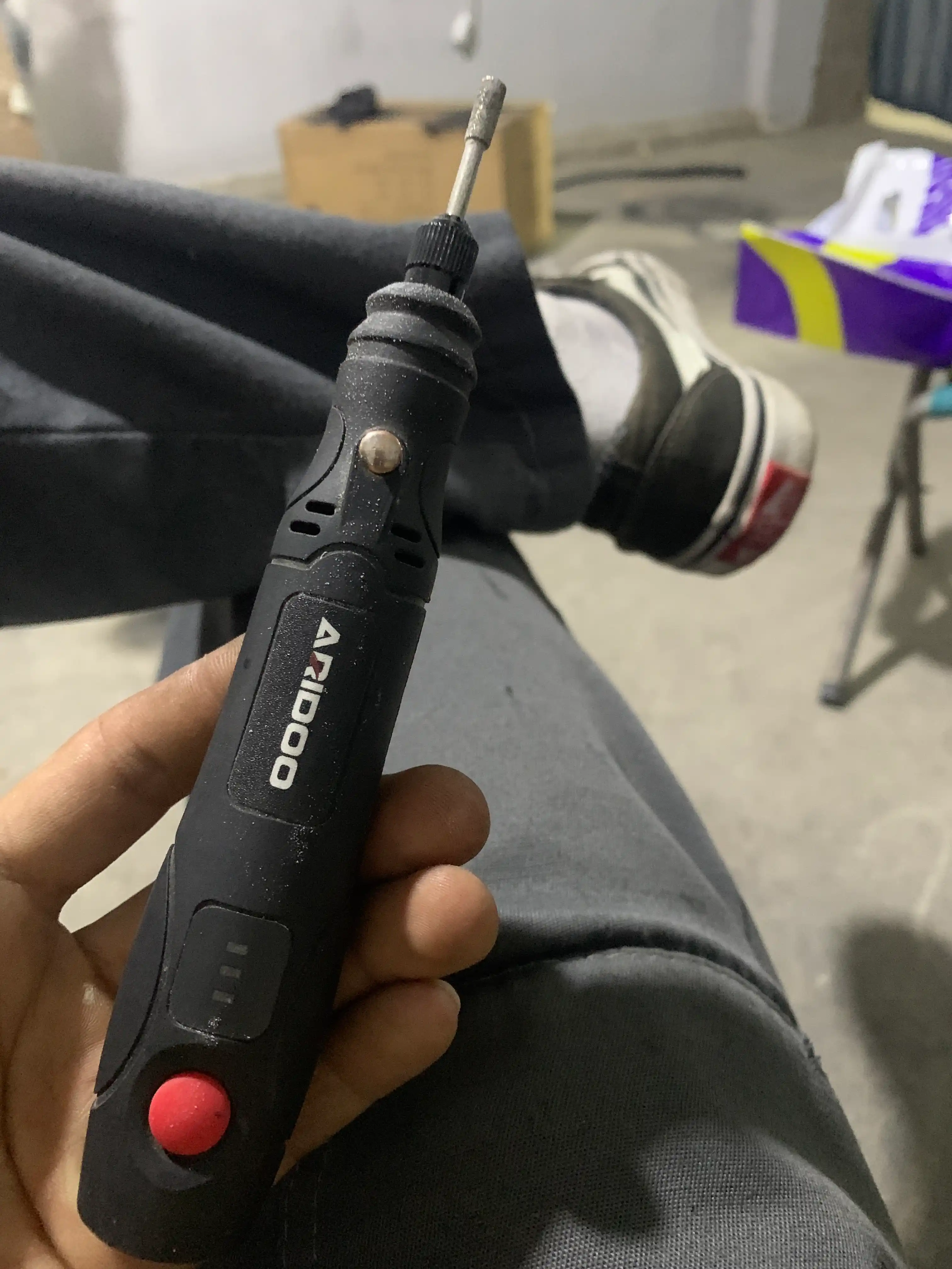 Ko'krakli elektr graver, 38 Vt, 27 dona ko'krak, 25000 vol./ min, 3 tezlik