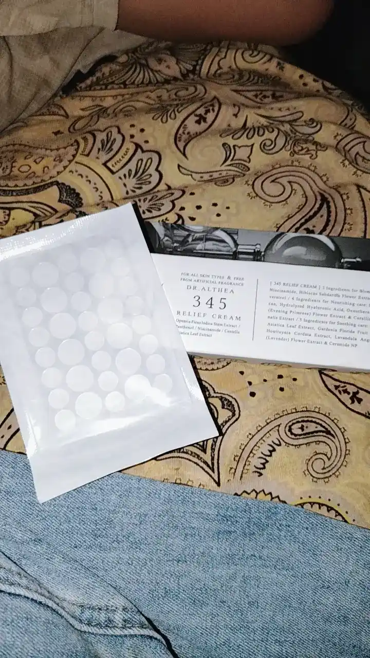 Patchlar Husnbuzar, akne, qora nuqtalar va dog‘larga qarshi stikerlar, 36 ta stiker