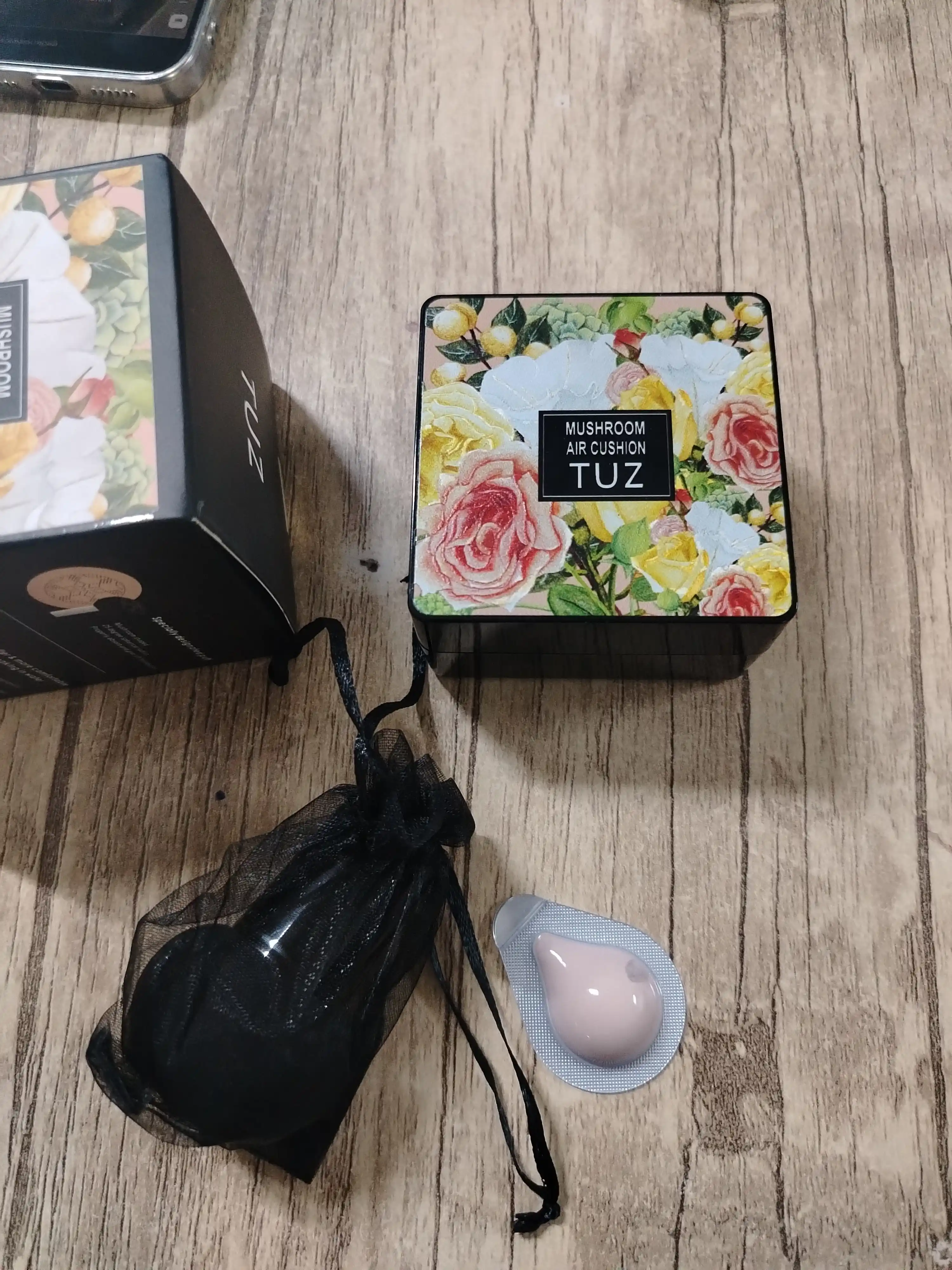 Tonal BB krem kushon TUZ Mushroom Air Cushion, yuz uchun, upa, namlovchi, 12 g