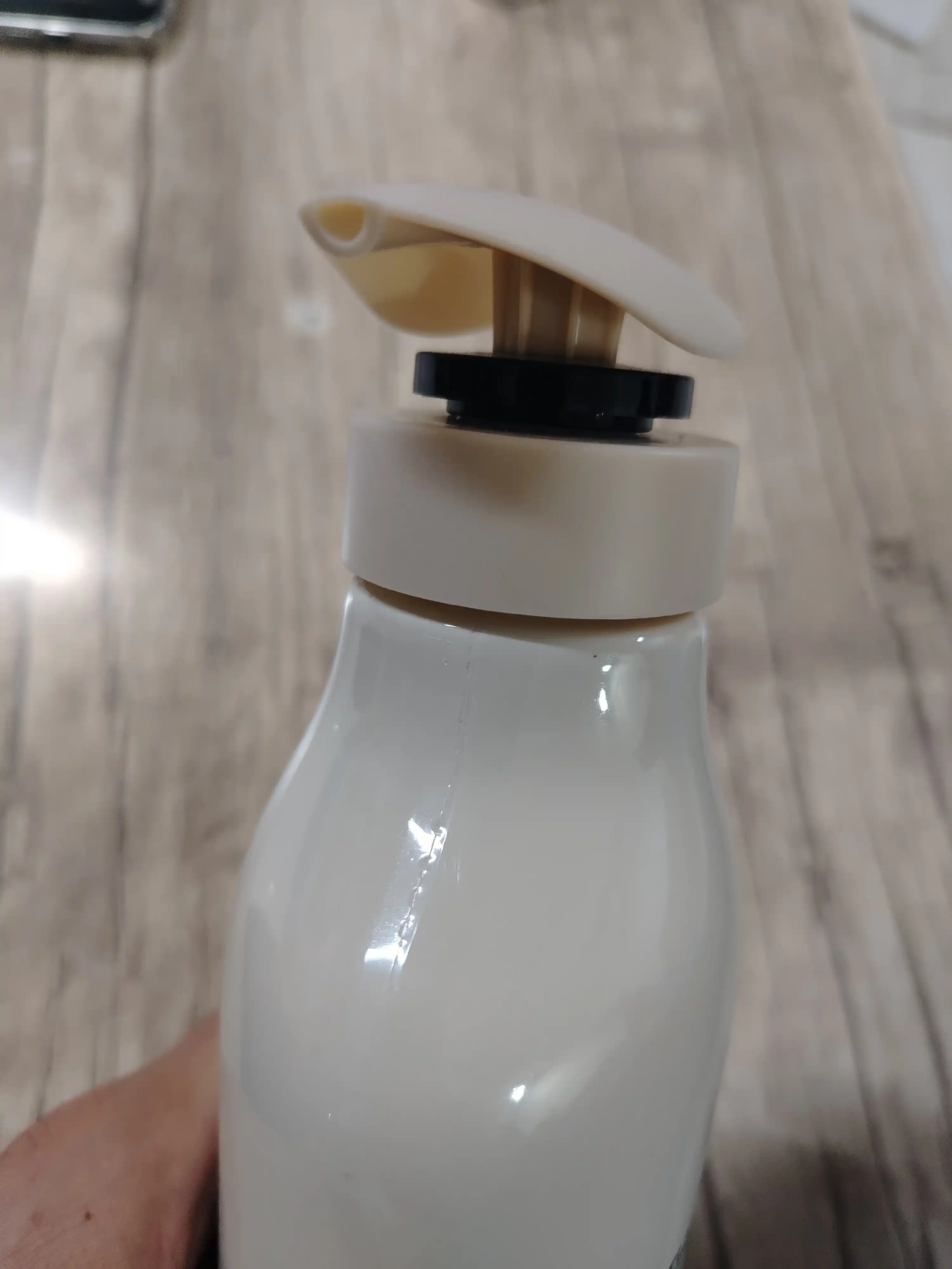 ESSENTIAL OIL Doctor-S – sochlar uchun professional shampun