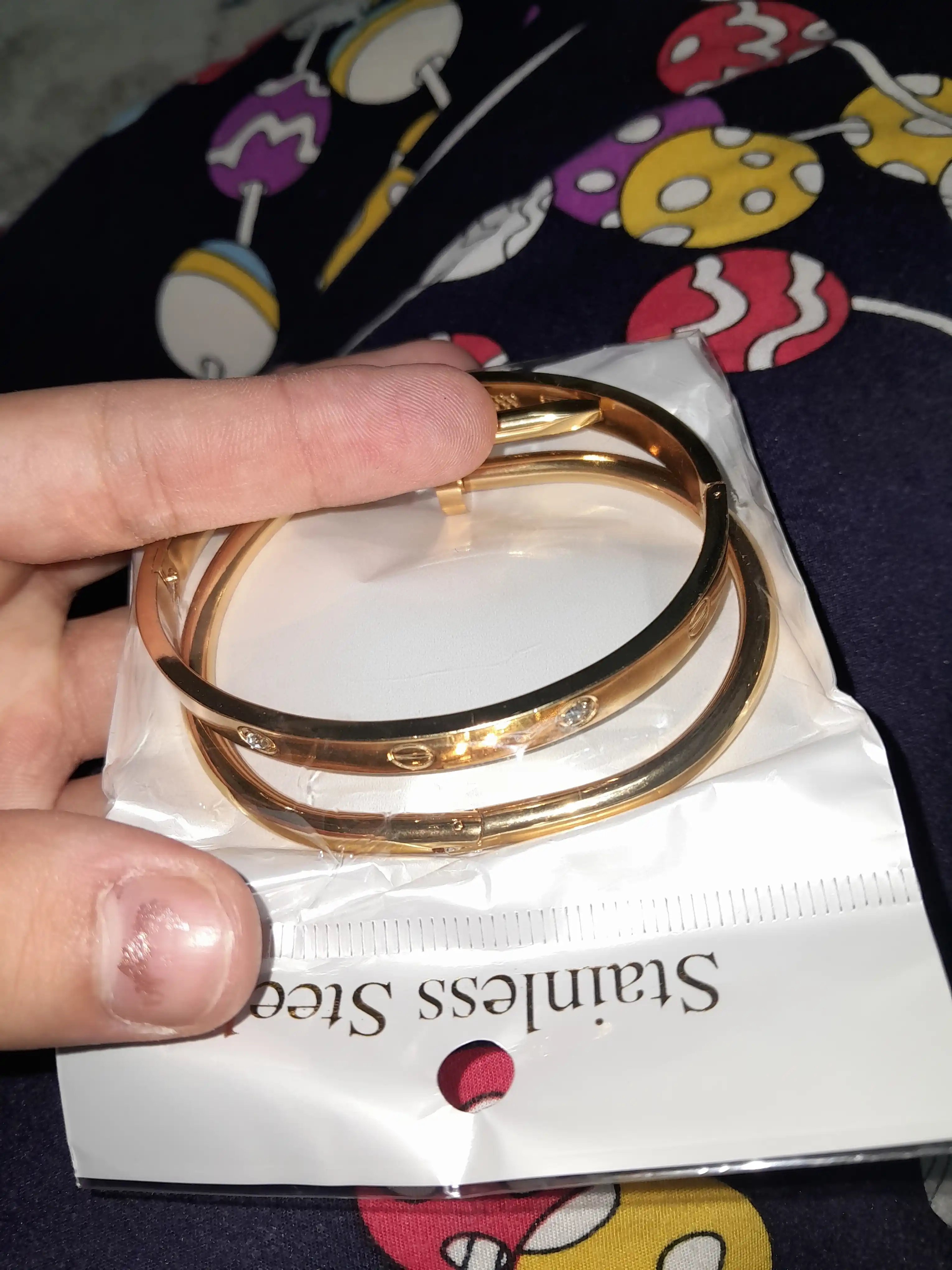 Ayollar uchun Stainless Steel Cartier uslubidagi bilaguzuk va bilaguzuklar to‘plami