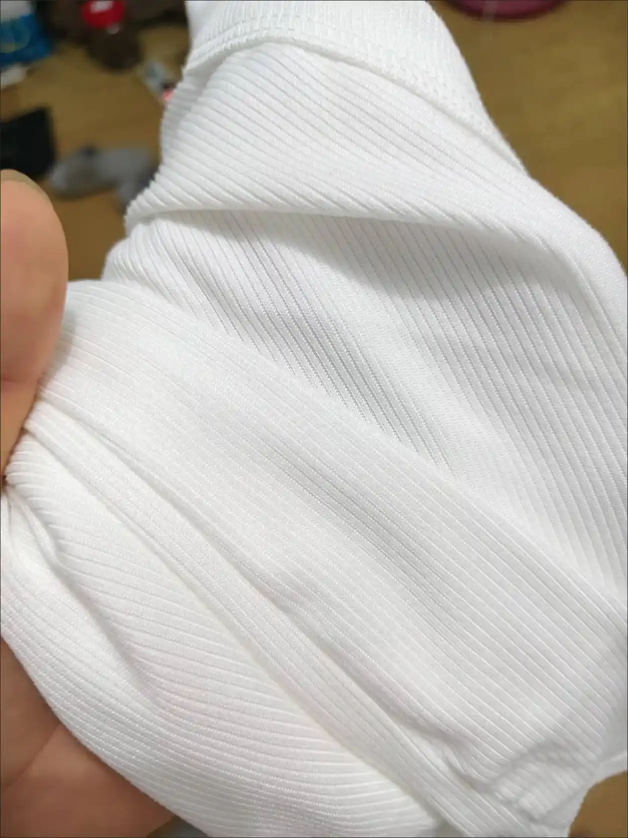 Ayollar maykasi, ayollar topi, krop-top, instut uchun, kuz va qish uchun