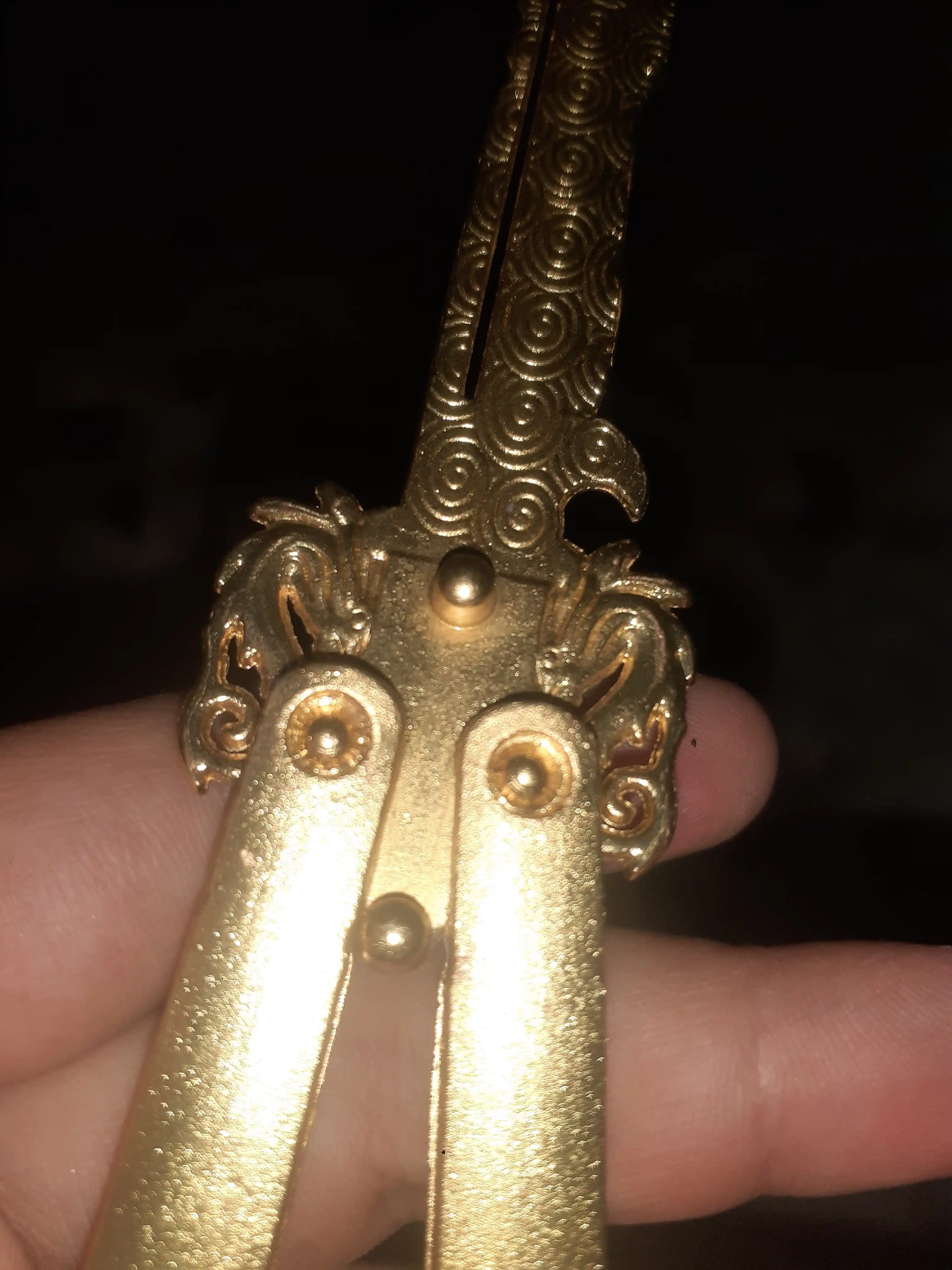 Pichoq-kapalak, organish va mashq qilish uchun, balisong
