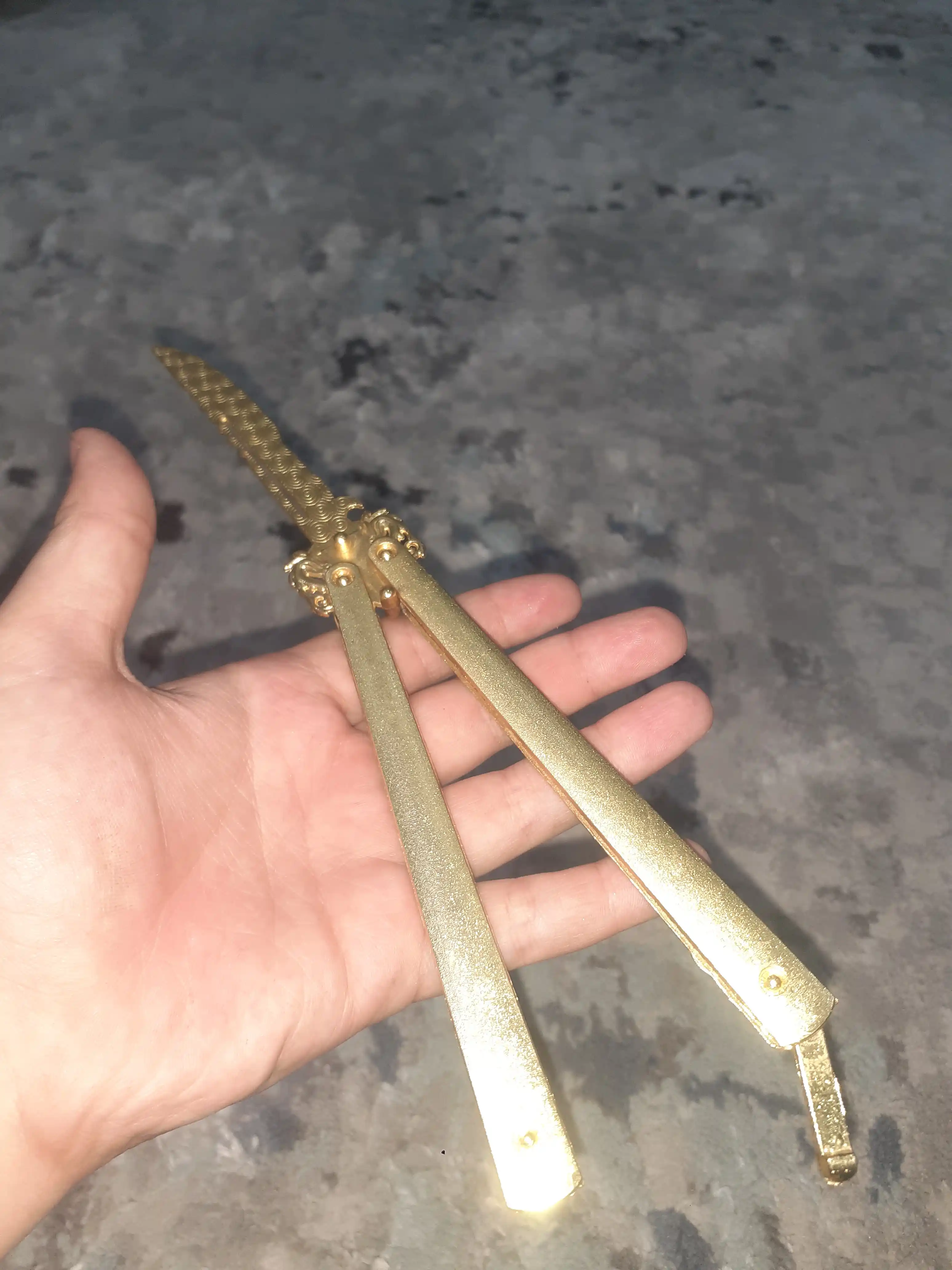Pichoq-kapalak, organish va mashq qilish uchun, balisong