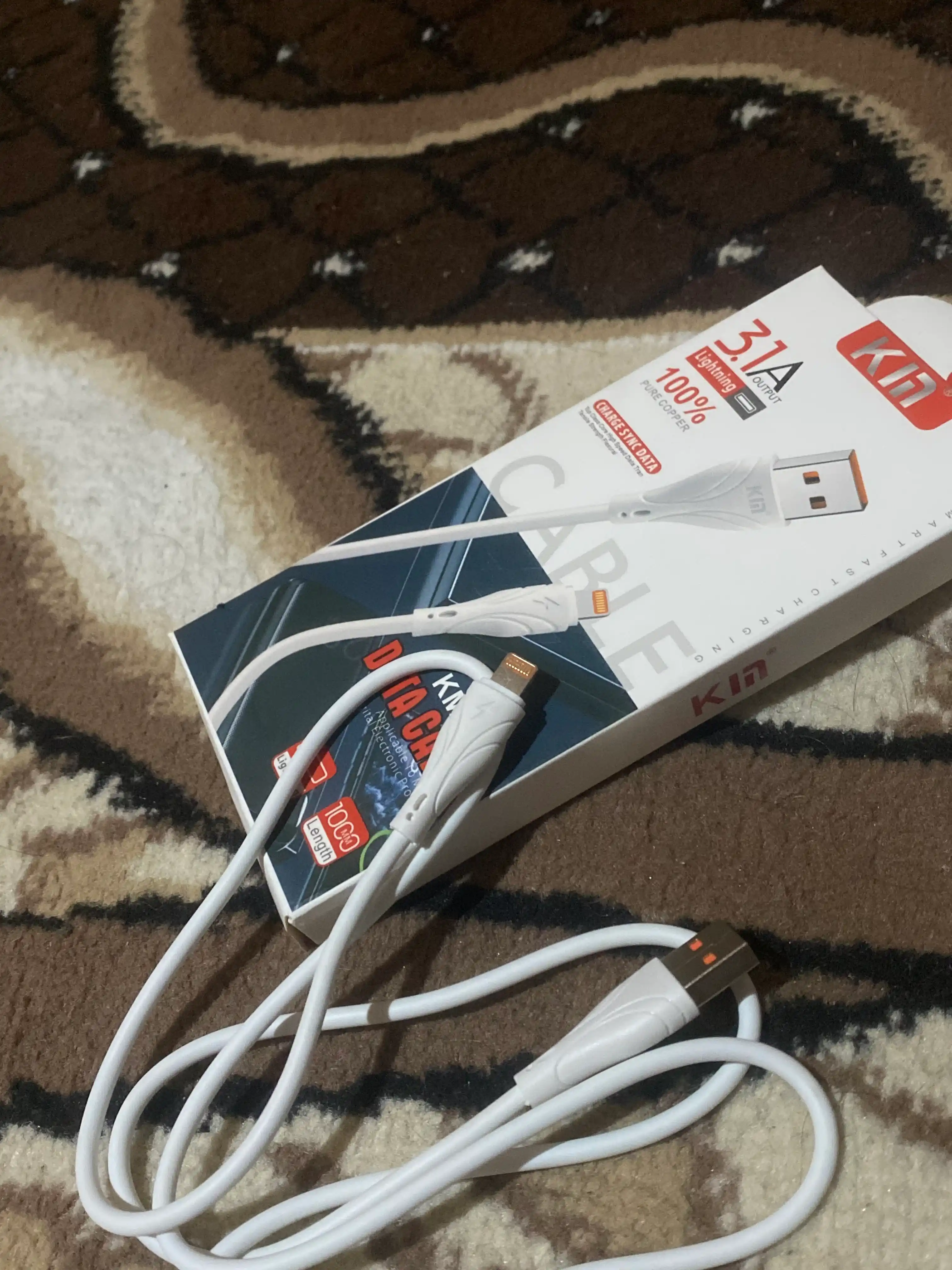 Кабель для iPhone KIN KMI03 Lightning USB 3.1A 1 м зарядка и передача данных