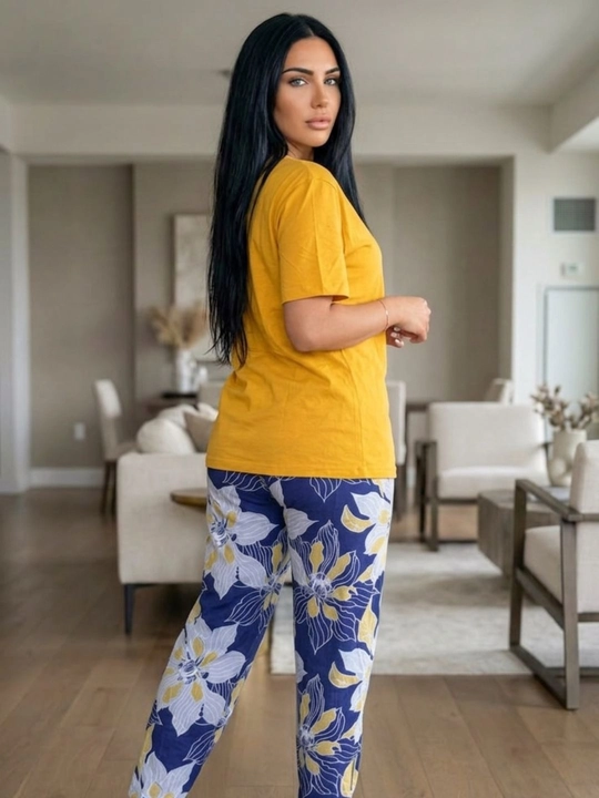 Uy kiyimi, pijama, kalta yengli