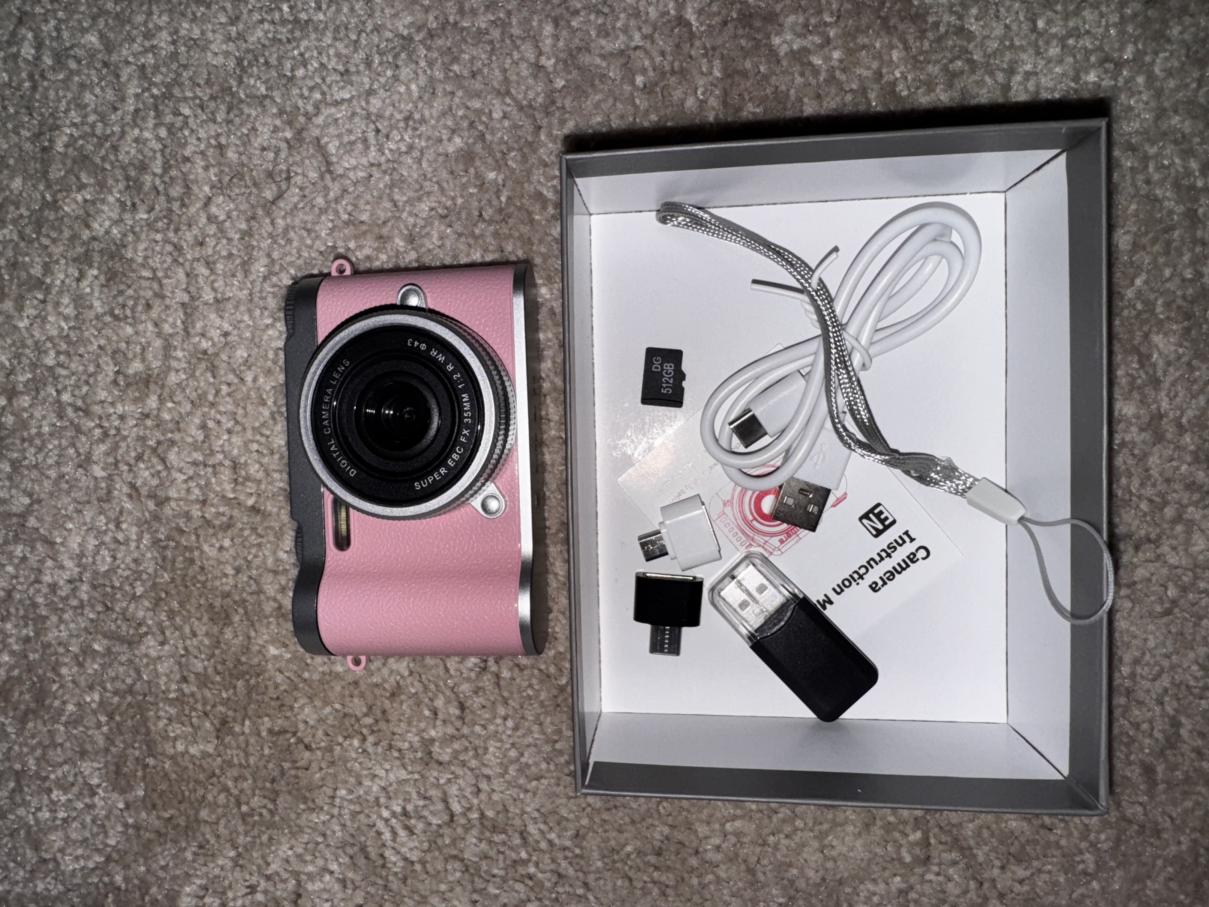 Raqamli kamera (fotoparat), foto kamera, retro kamera, 8x zum, va 32 GB karta