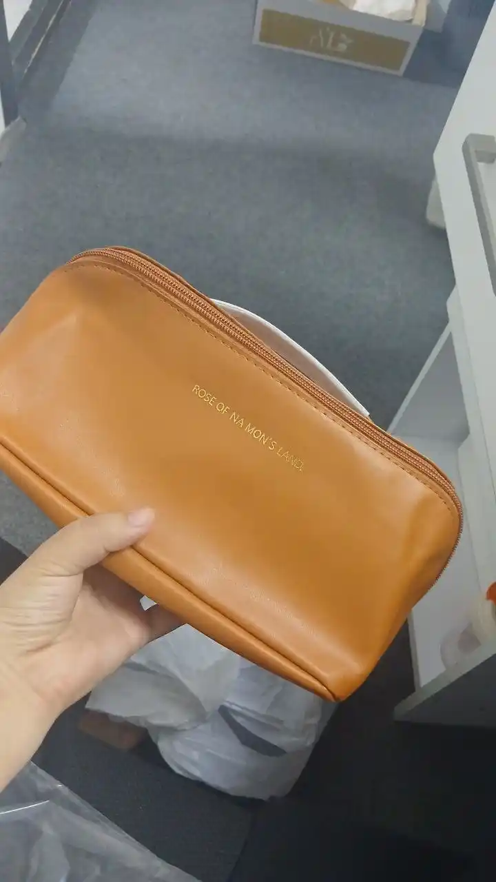 Ayollar kosmetik sumkasi, katta, kosmetika, sumka eko-charmdan, 4 xil rangda