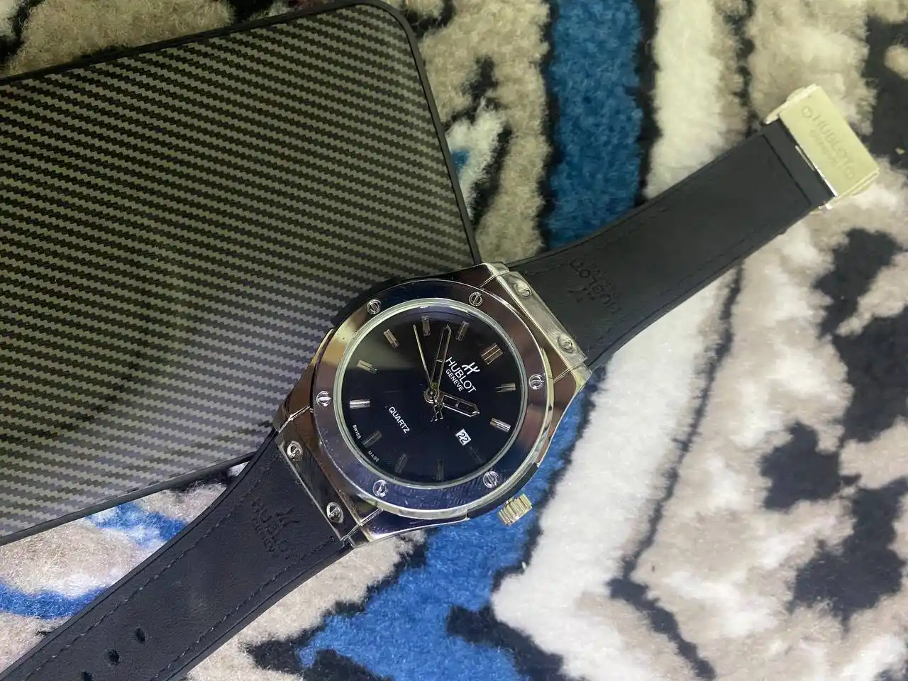 Мужские наручные часы Hublot, кварцевый механизм с индикатором даты