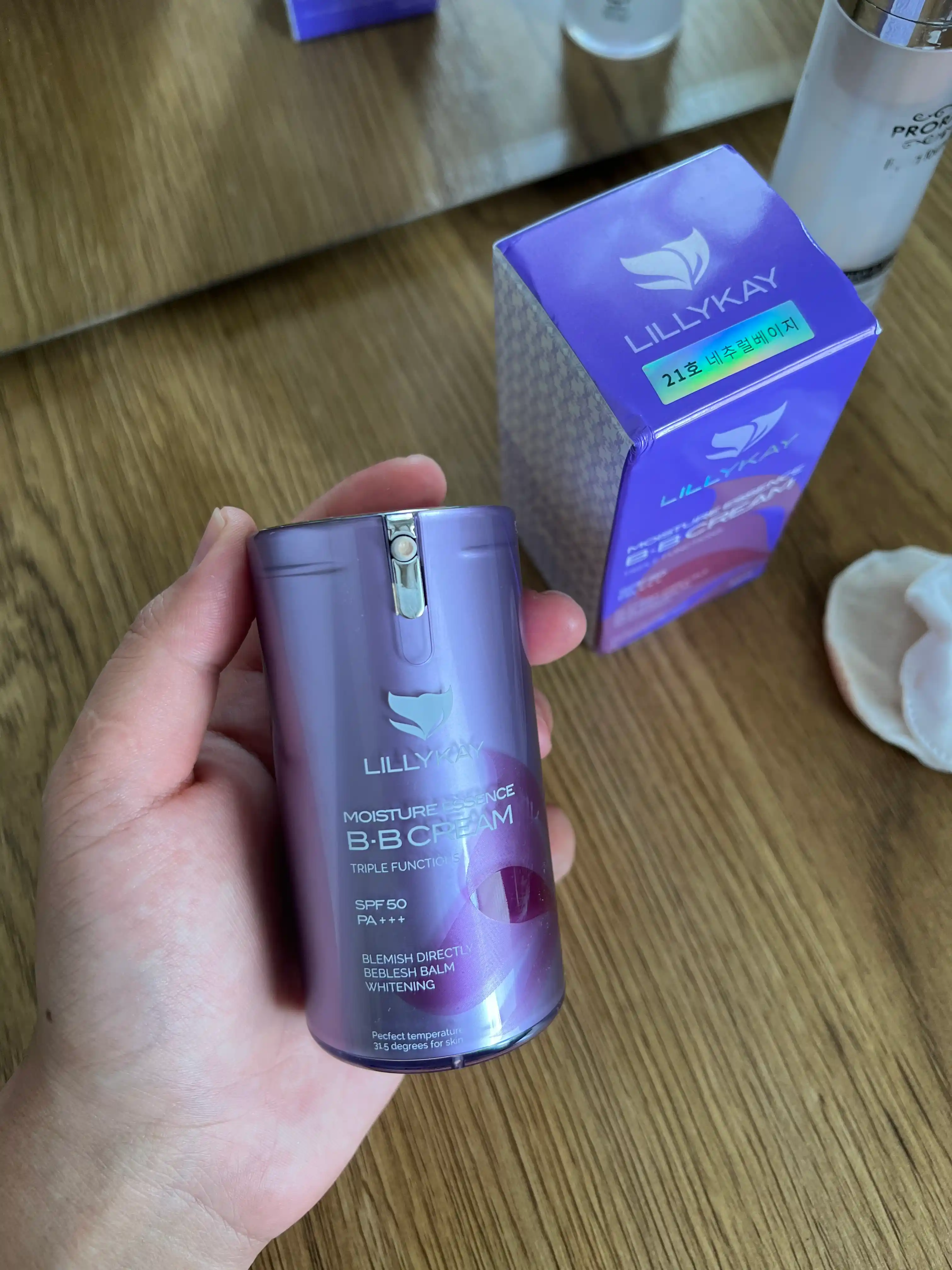 Тональный крем LillyKay Moisture essence BB cream, 50 г