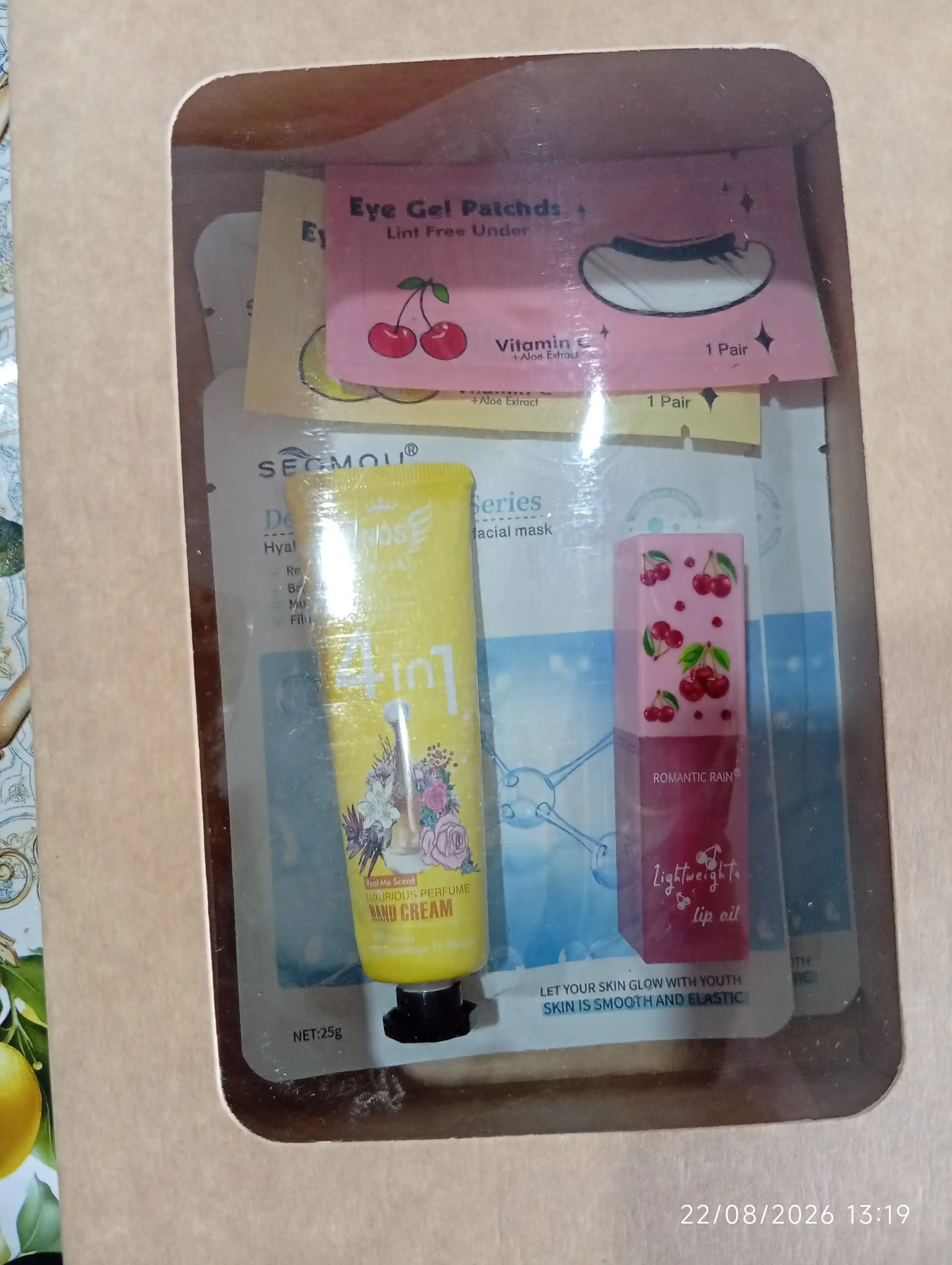 Kosmetika sovg'a to'plami Beauty Box, yuz va tanani parvarish qilish 27 mahsulot