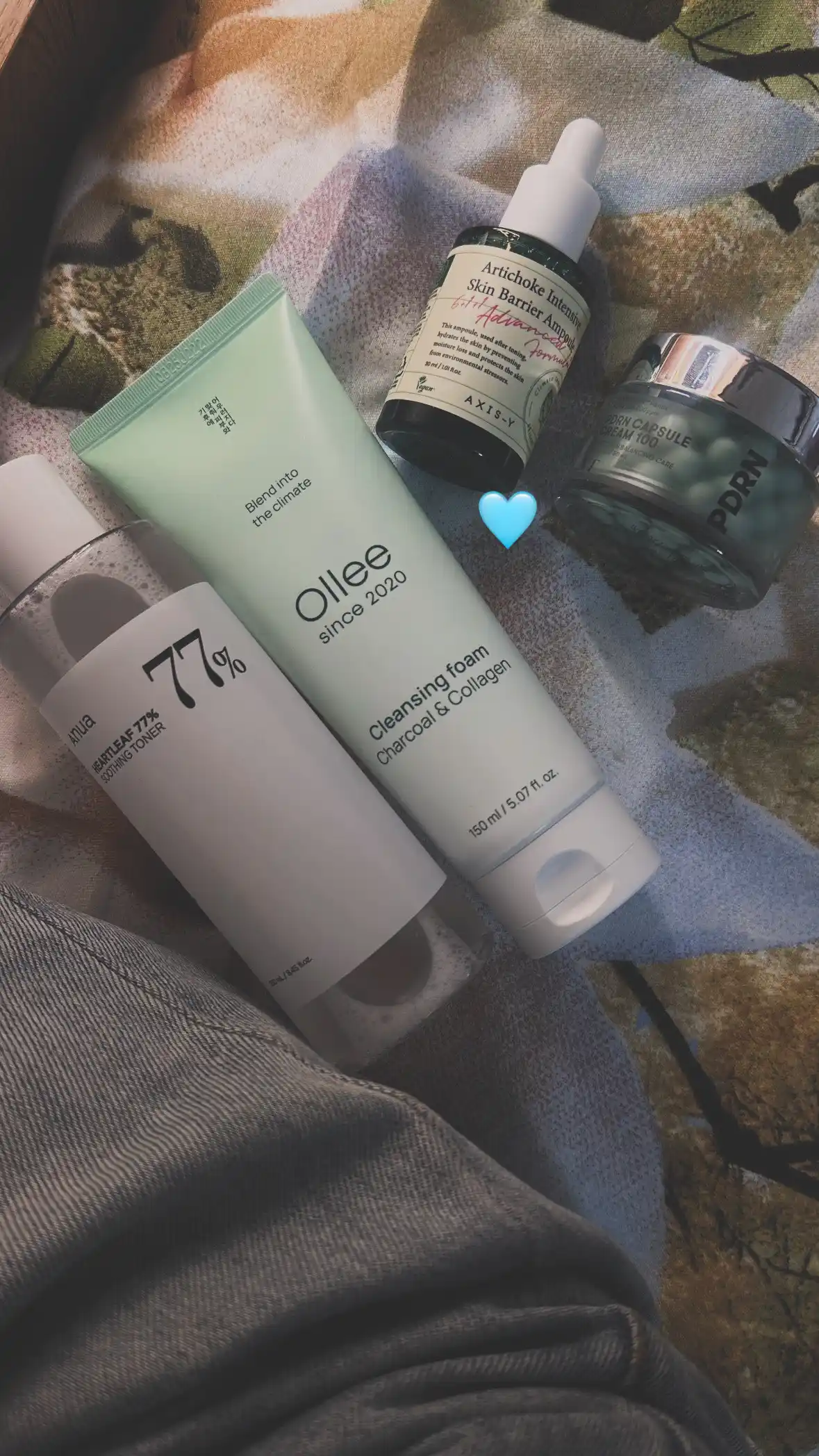 OLLEE Cleansing Foam ko‘mir va kollagenli yuz yuvish ko‘pigi, 150 ml