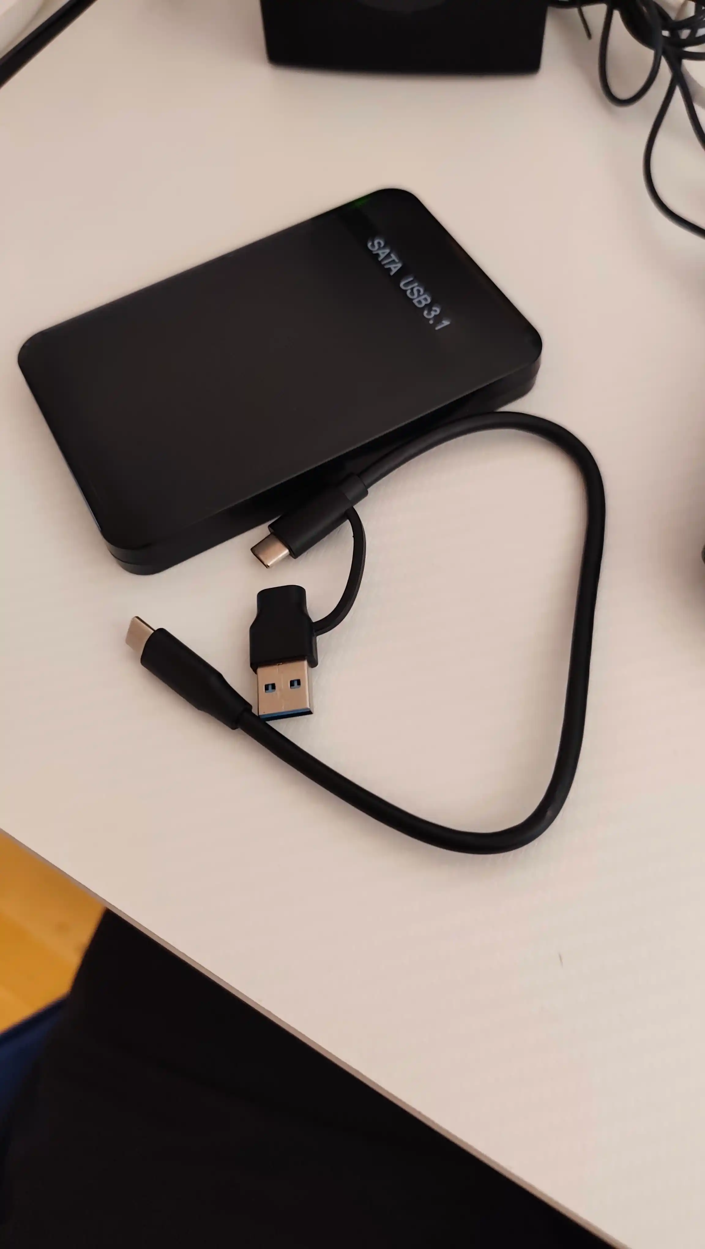 SATA HDD/SSD tashqi korpusi 2.5", 6 Gbit/s gacha bo'lgan USB 3.1 tashqi korpusi