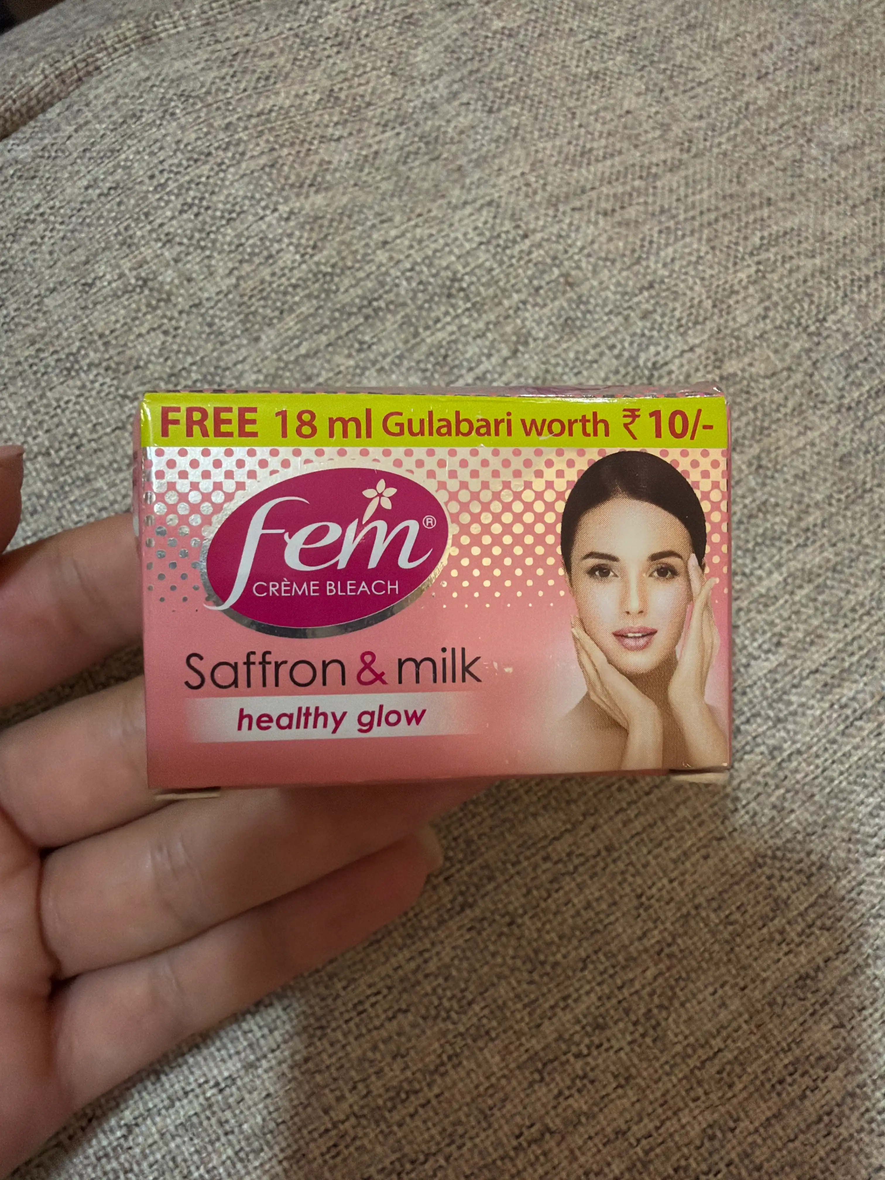 Qosh va yuzdagi keraksiz tuklarni oqartiruvchi krem FEM Creme Bleach Saffron & Milk, 40 g