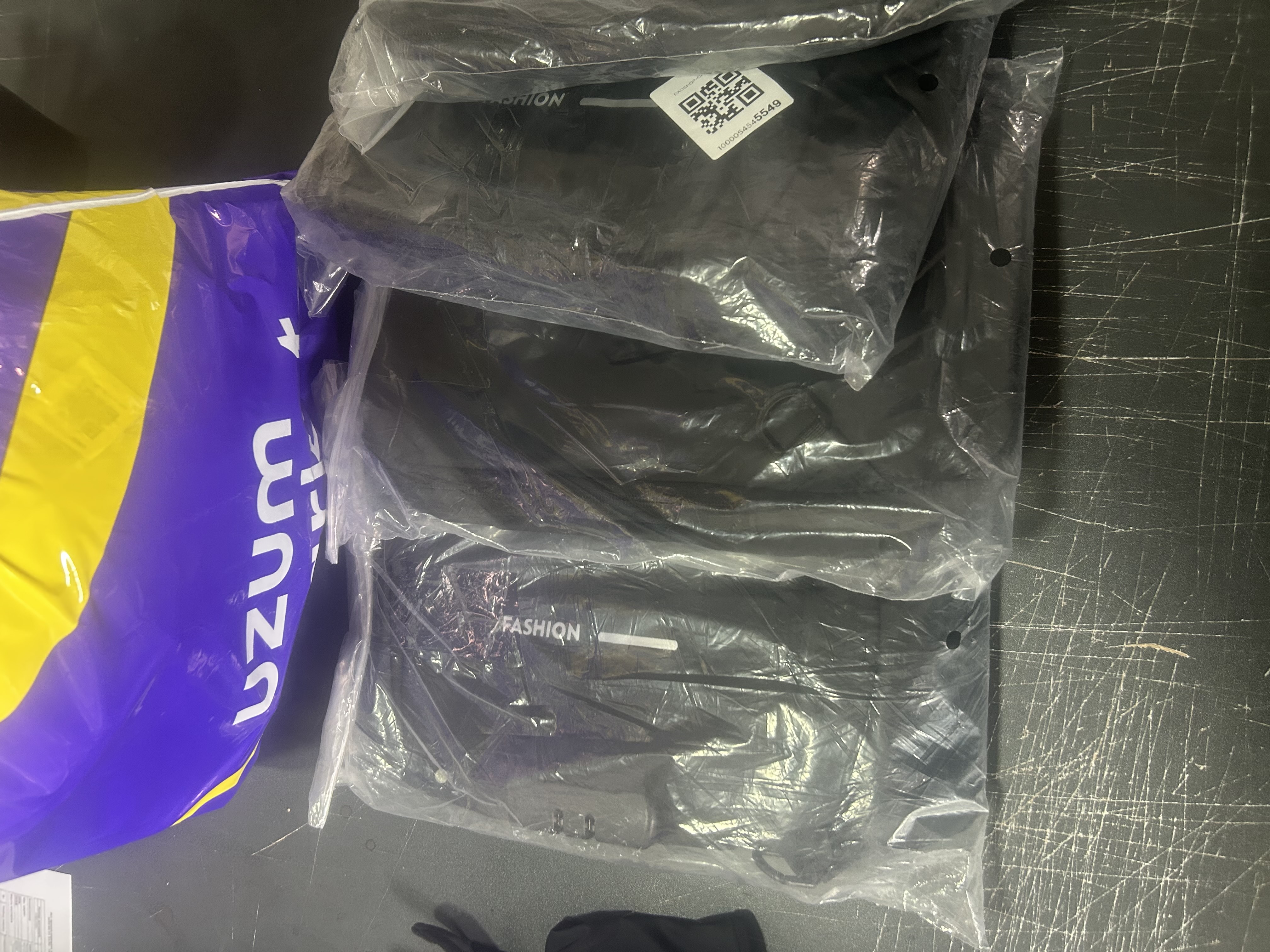 Erkaklar sumkasi, ayollar sumkasi, bel sumkasi, qulfli va USB quvvatlagichli, yelkaga osiladigan sumka