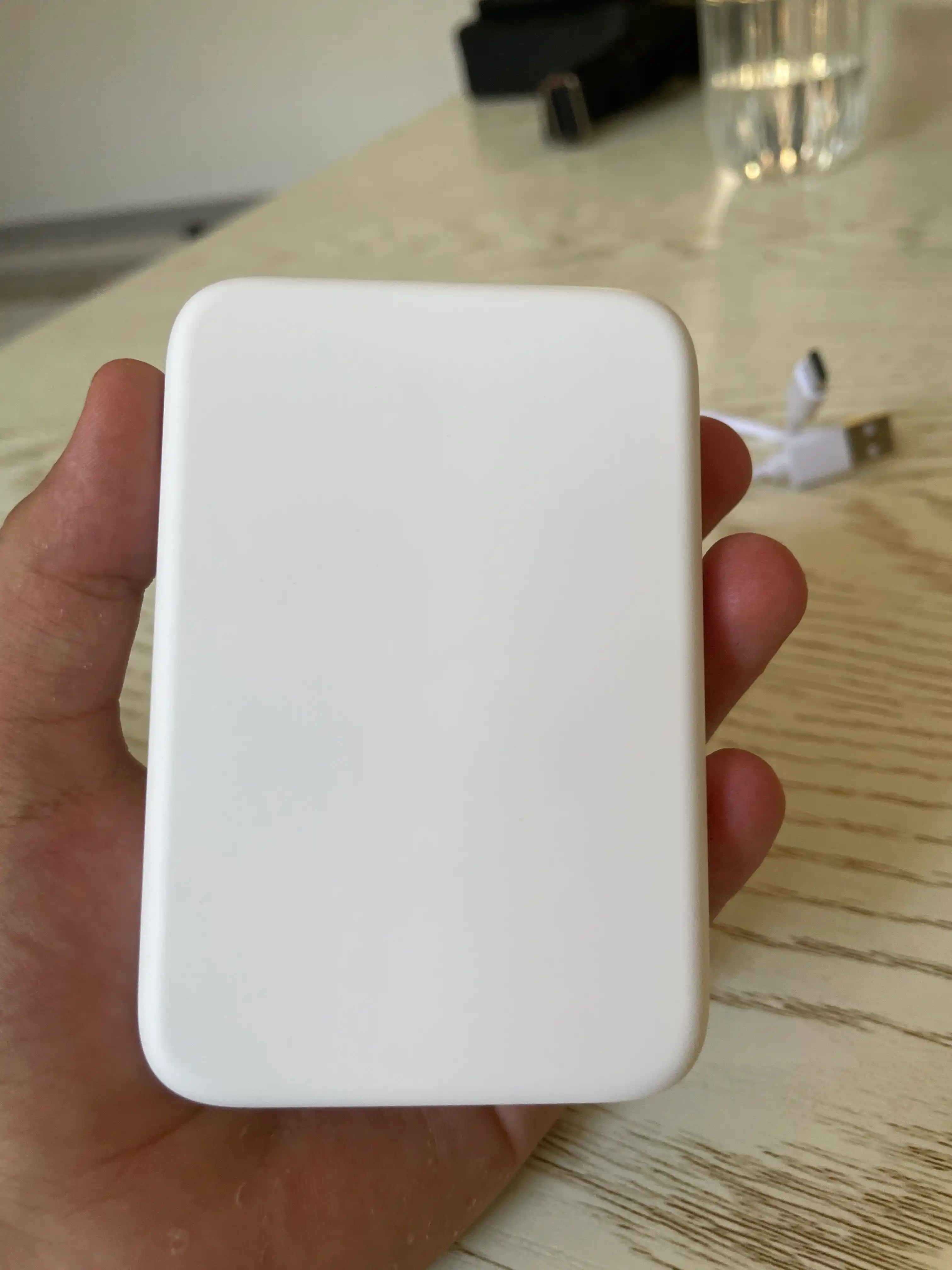 IPhone uchun simsiz MagSafe powerbank, 10 000 mA/soat