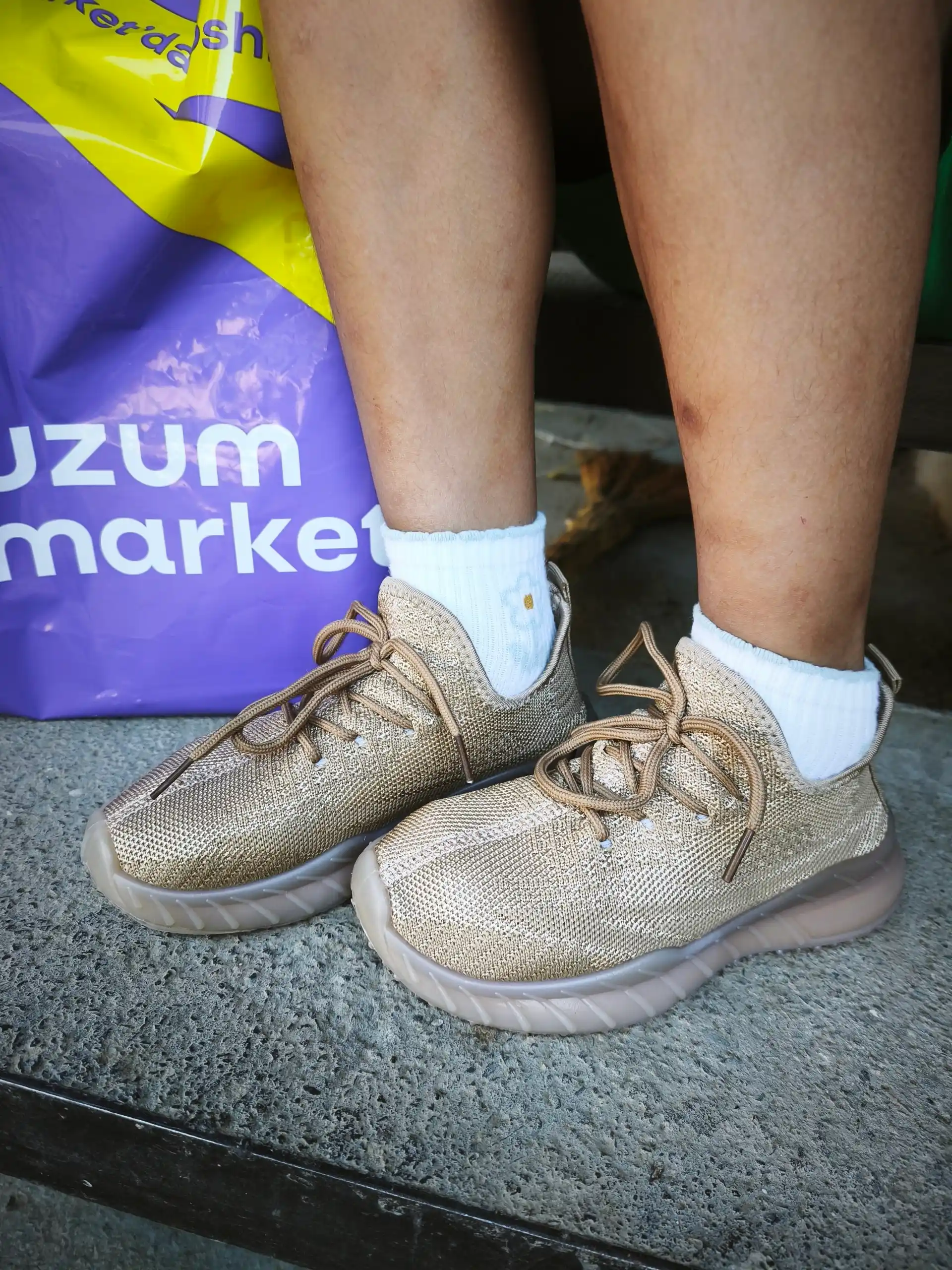 Qizlar va og'il bolalar uchun Yeezy krossovkalar, 27-37