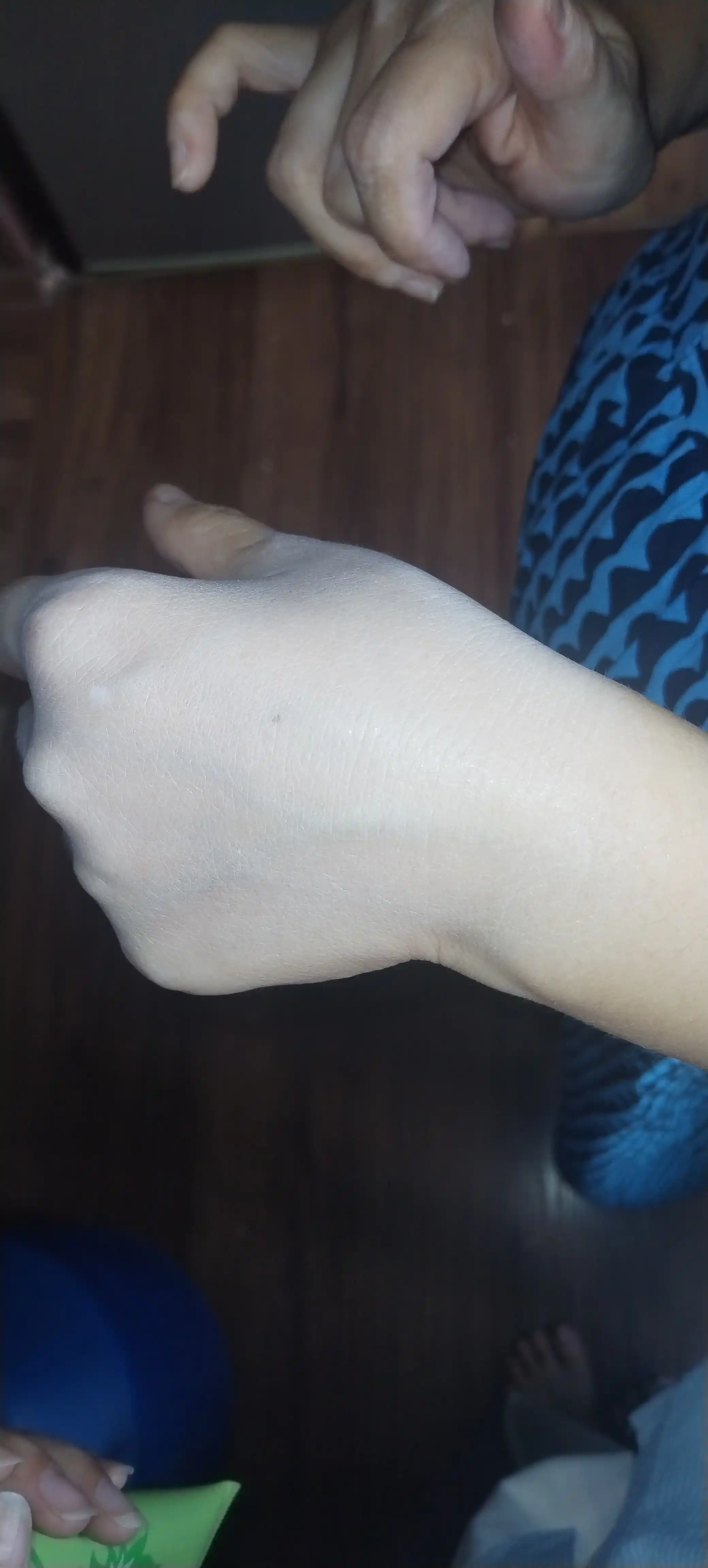Yuz uchun namlantiruvchi, quyoshdan himoyalovchi Dr.Cellio 98%, SPF 50+ kremi