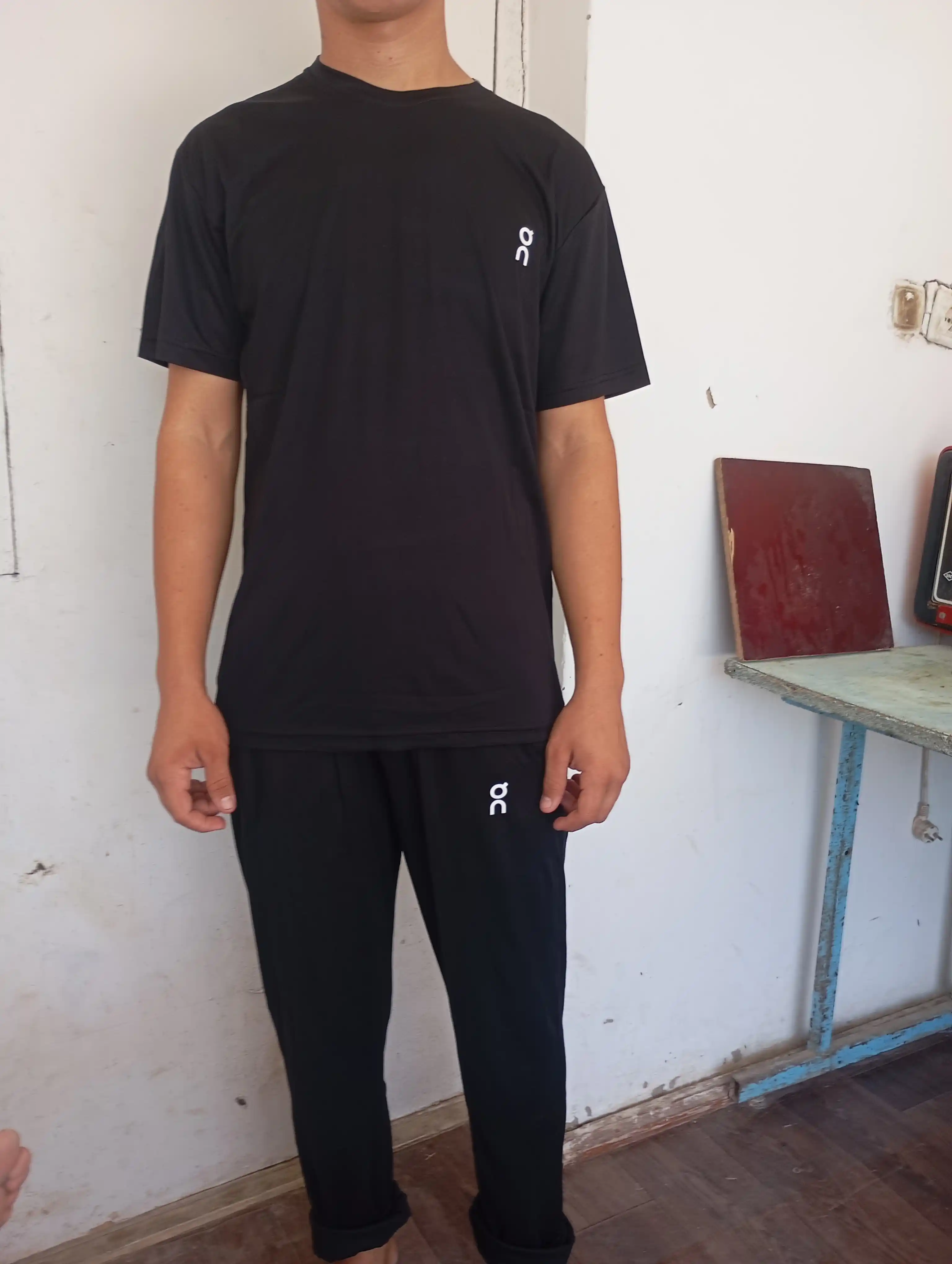 Erkaklar uchun 2 qismli to'plam, futbolka va shim, yoz, kuz, bahorgi  sport kiyimi
