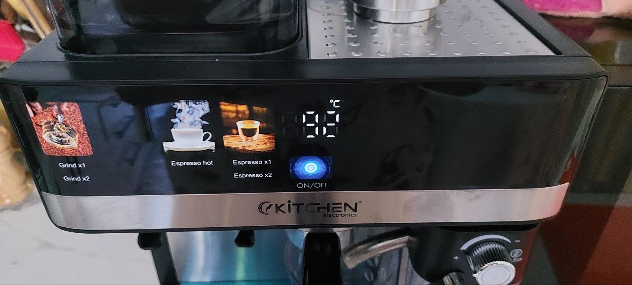 Kompensator va kapuchino qaynatgichli professional qahva mashinasi Kitchen  011