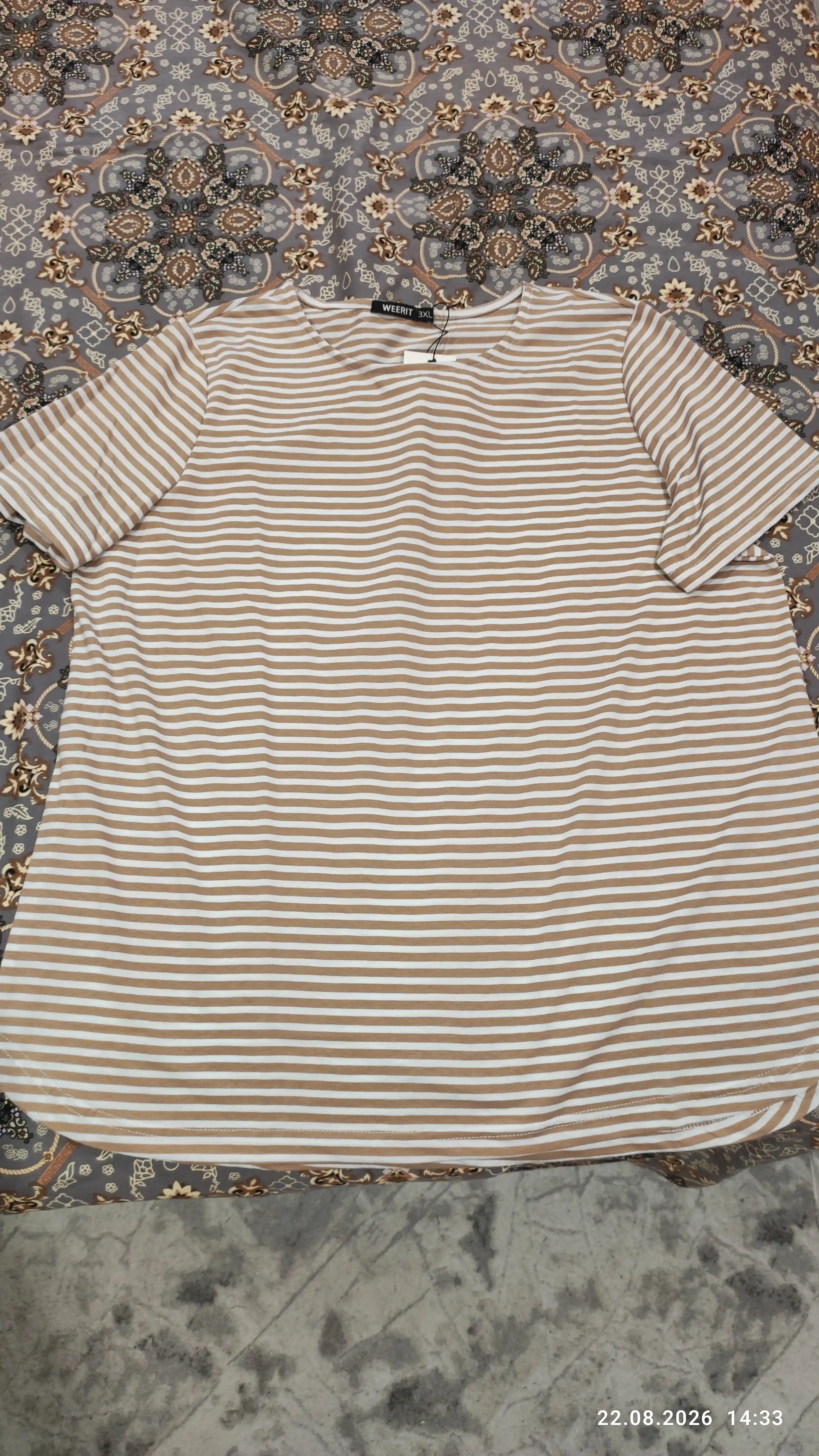 Ayollar futbolkasi WEERIT Plus Size 70% paxta 30% poliester 2XL–5XL erkin fason