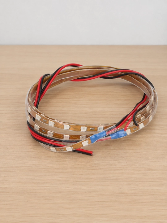 Avtomobil uchun LED lenta, 90 sm — salon va tashqi bezak uchun, ko‘p rangli yoritgich