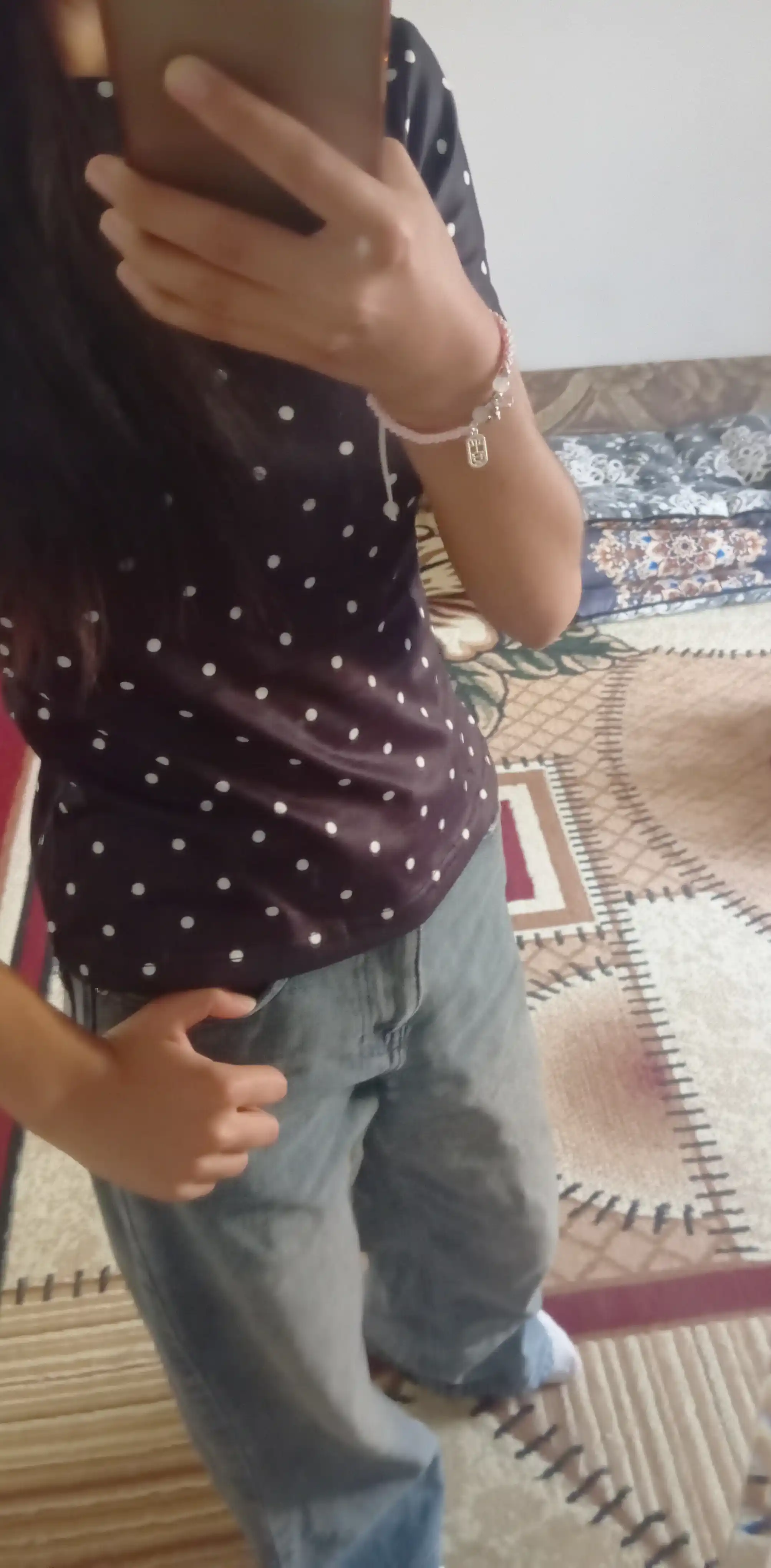 No‘xatsimon ayollar futbolkasi, qaddi-qomati yopishib turadigan casual trikotaj kofta slim fit