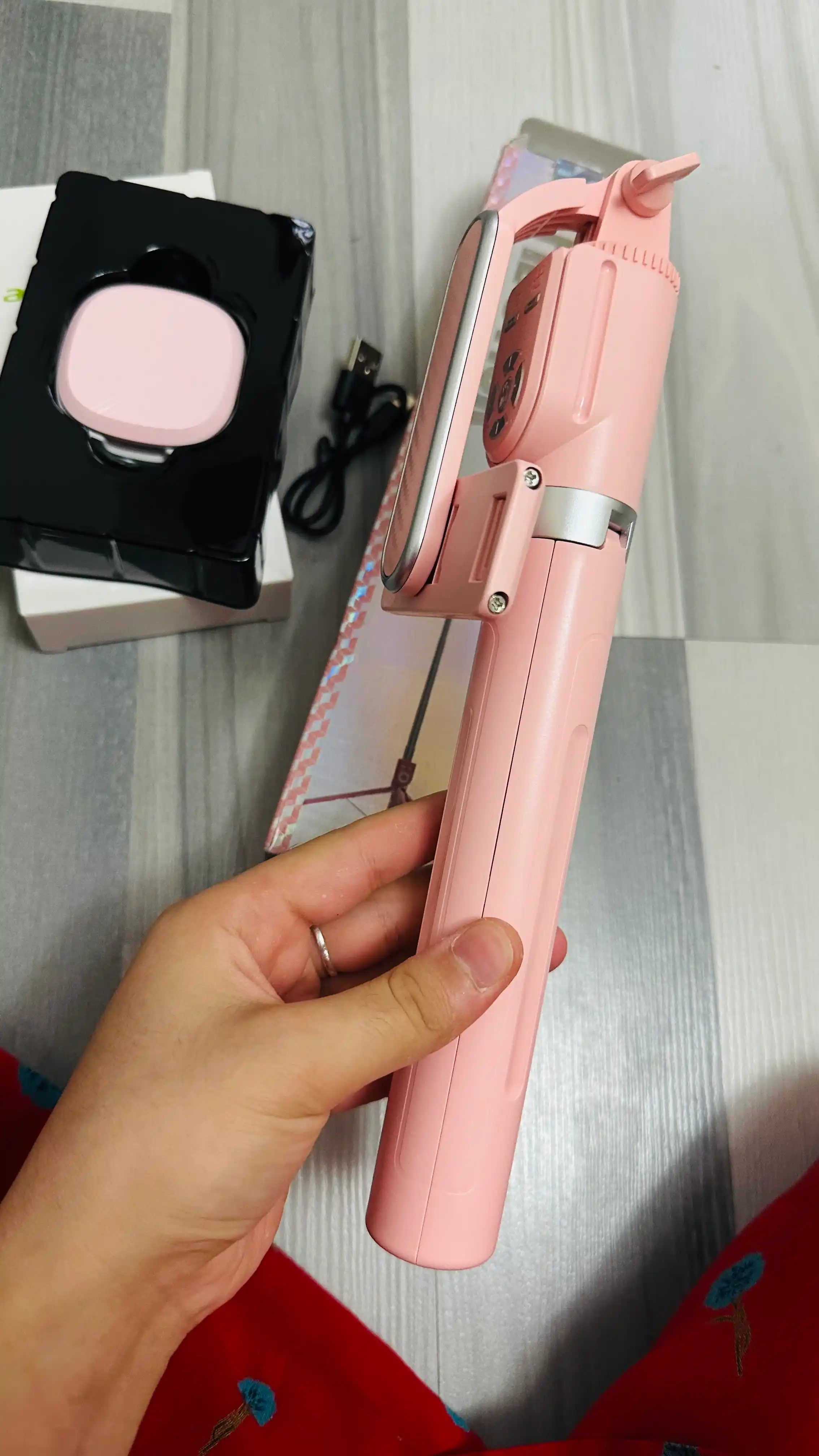 Bluetooth Selfie Stick Tripod P86-TC , Bluetooth 5.2, штатив для телефона с пультом
