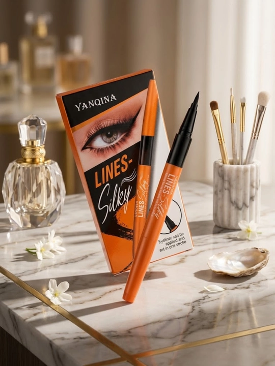Подводка-фломастер для глаз YANQINA Lines Silky водостойкая жидкая черная