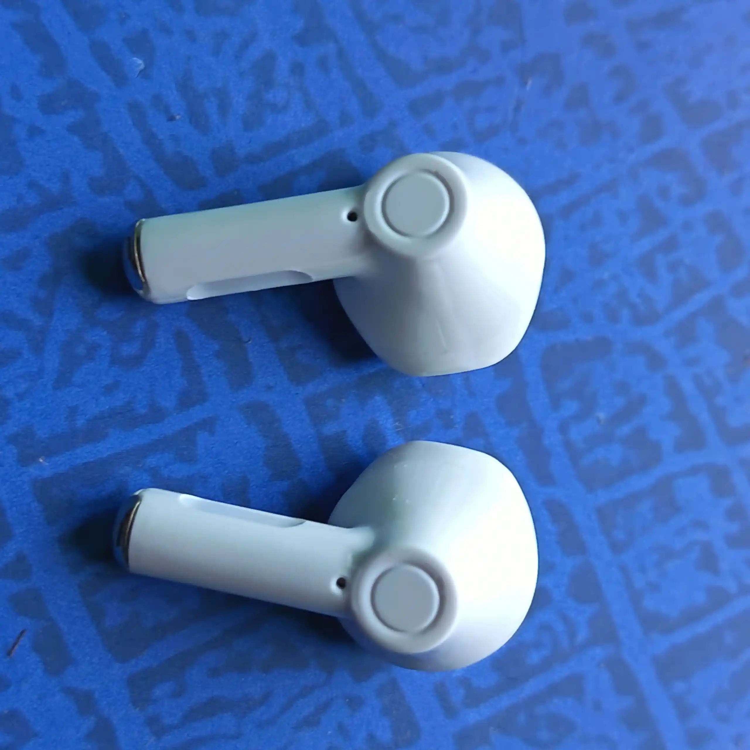 Simsiz, sensorli bluetooth quloqchinlar iPhone va Android uchun 2026