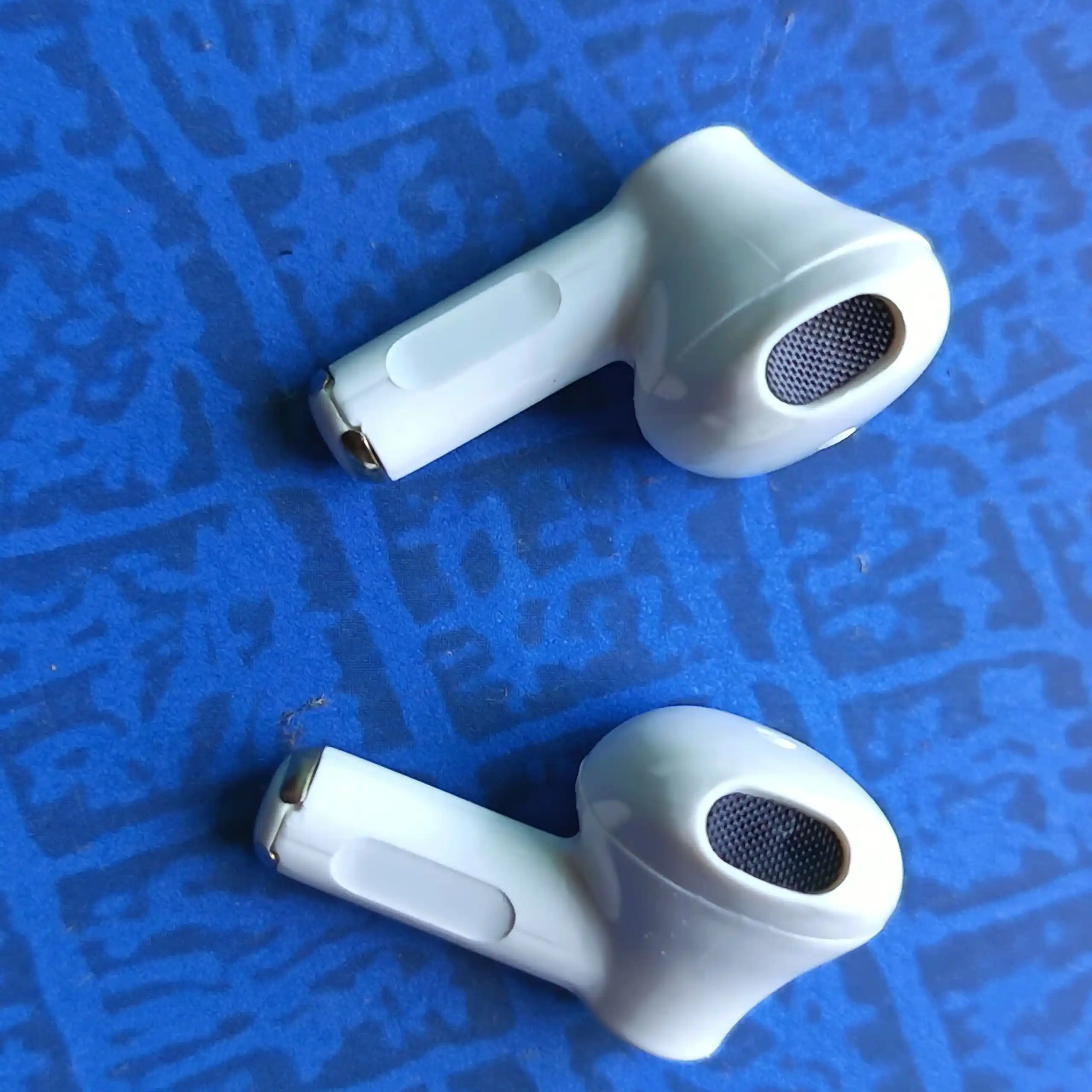 Simsiz, sensorli bluetooth quloqchinlar iPhone va Android uchun 2026