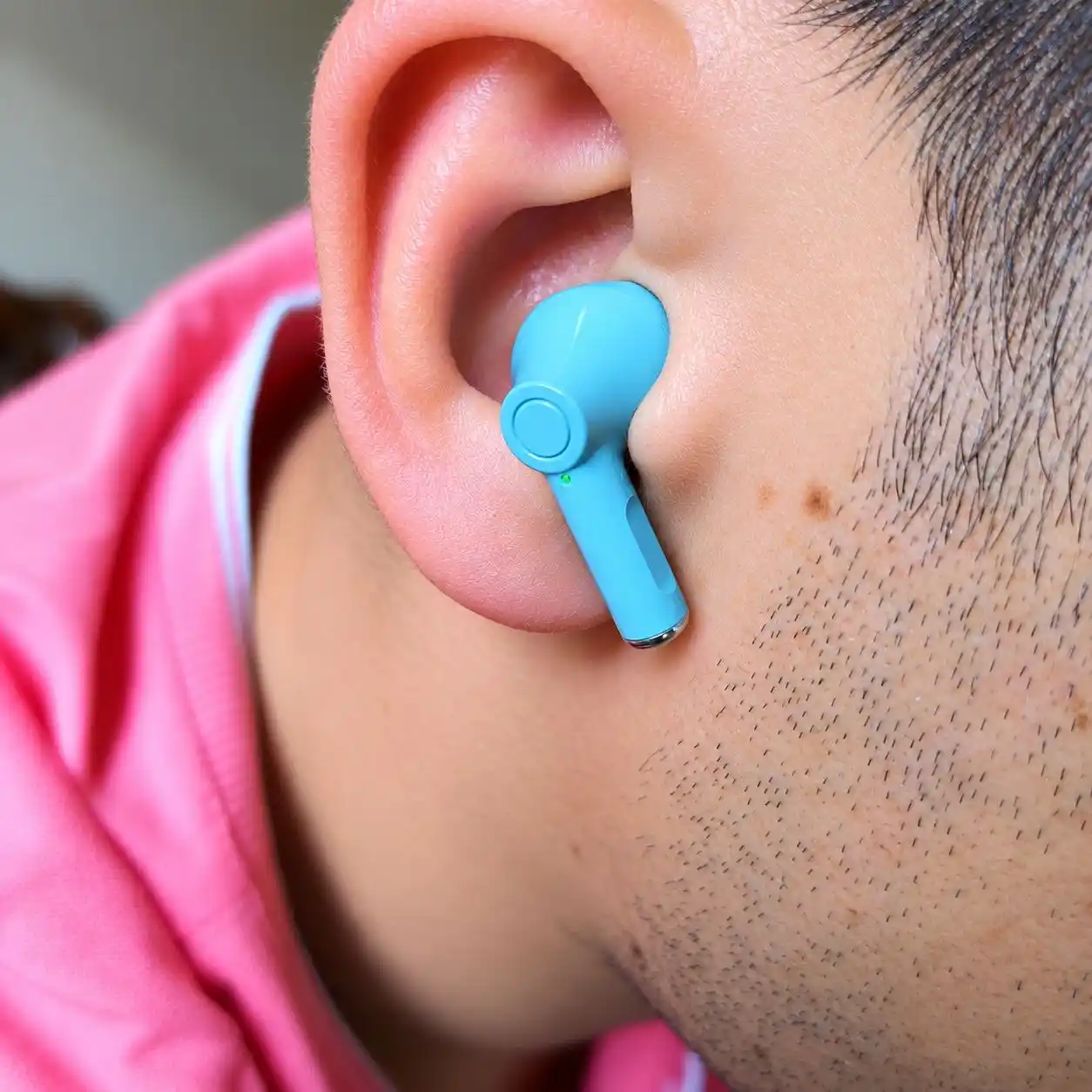 Simsiz, sensorli bluetooth quloqchinlar iPhone va Android uchun 2026