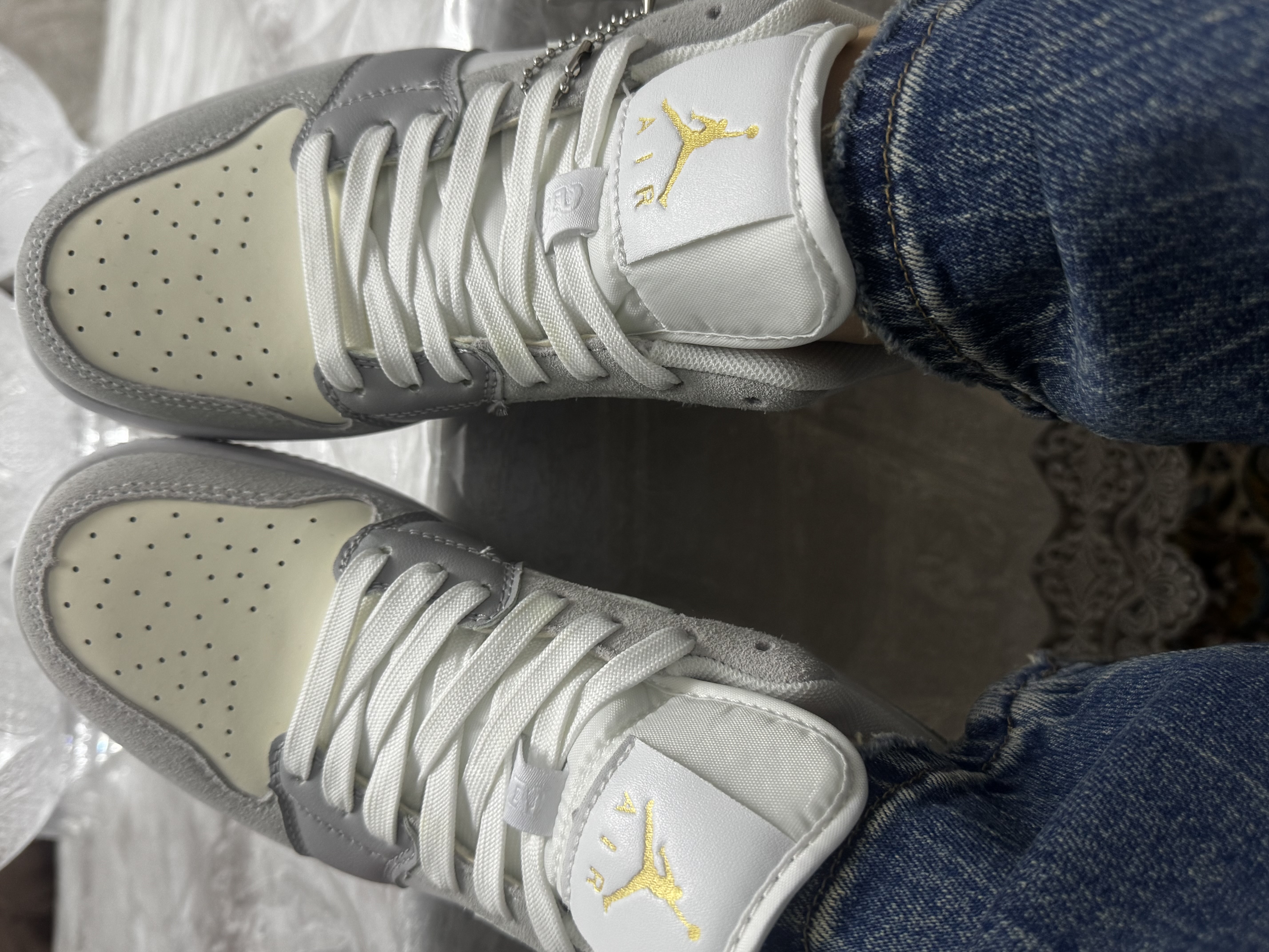 JORDAN 1 LOW