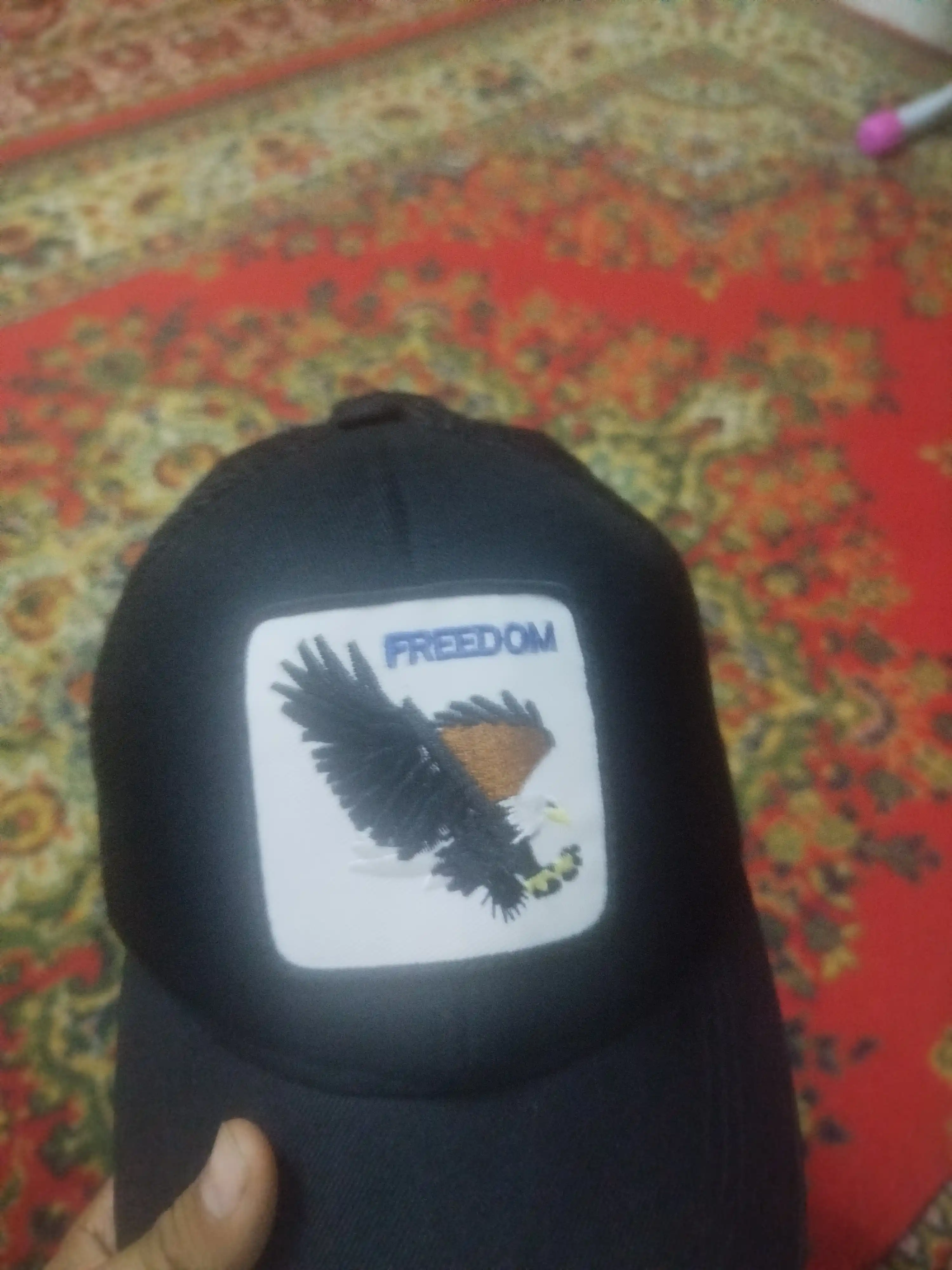 Kepka- erkaklar va ayollar uchun, klassik kepka