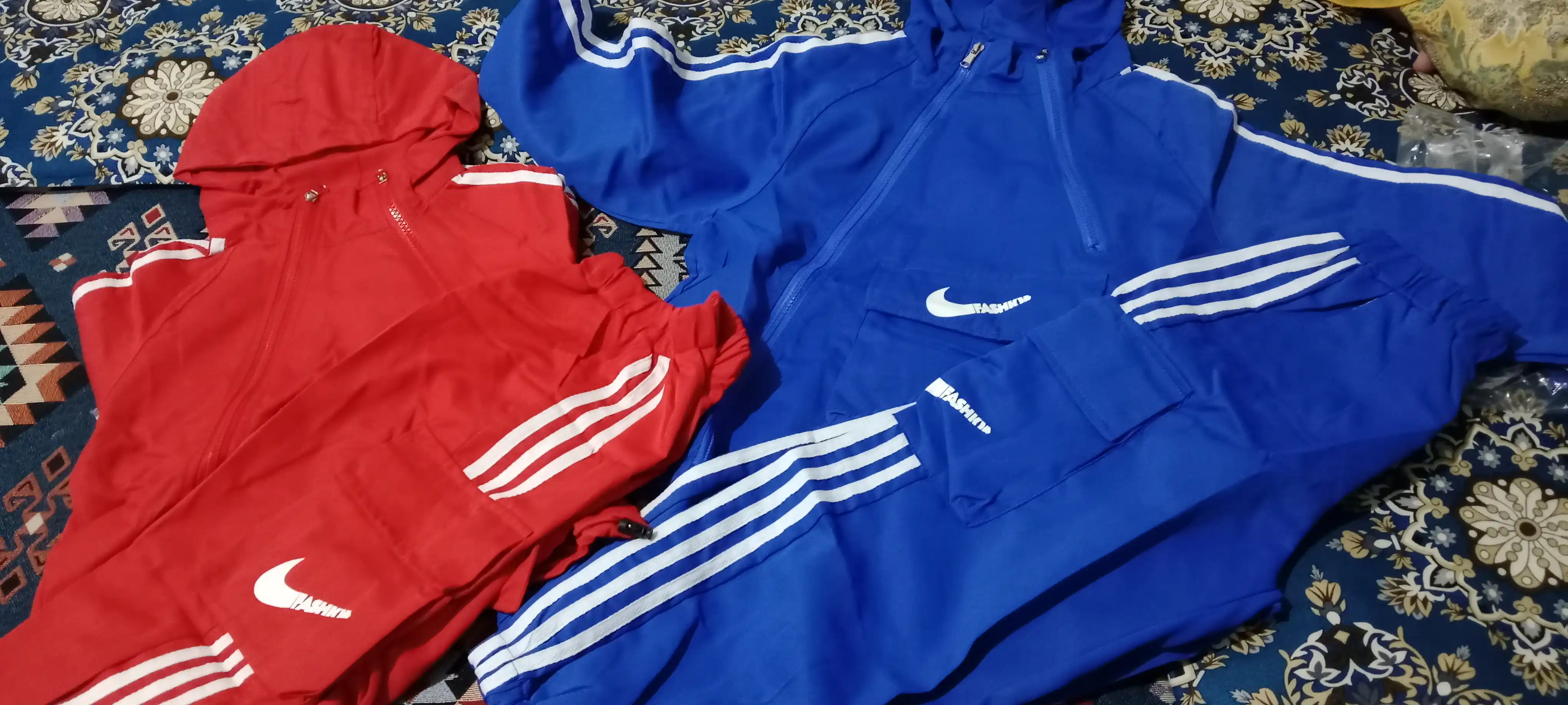O‘g‘il bolalar uchun sport kostyumi, kapyushonli to‘plam